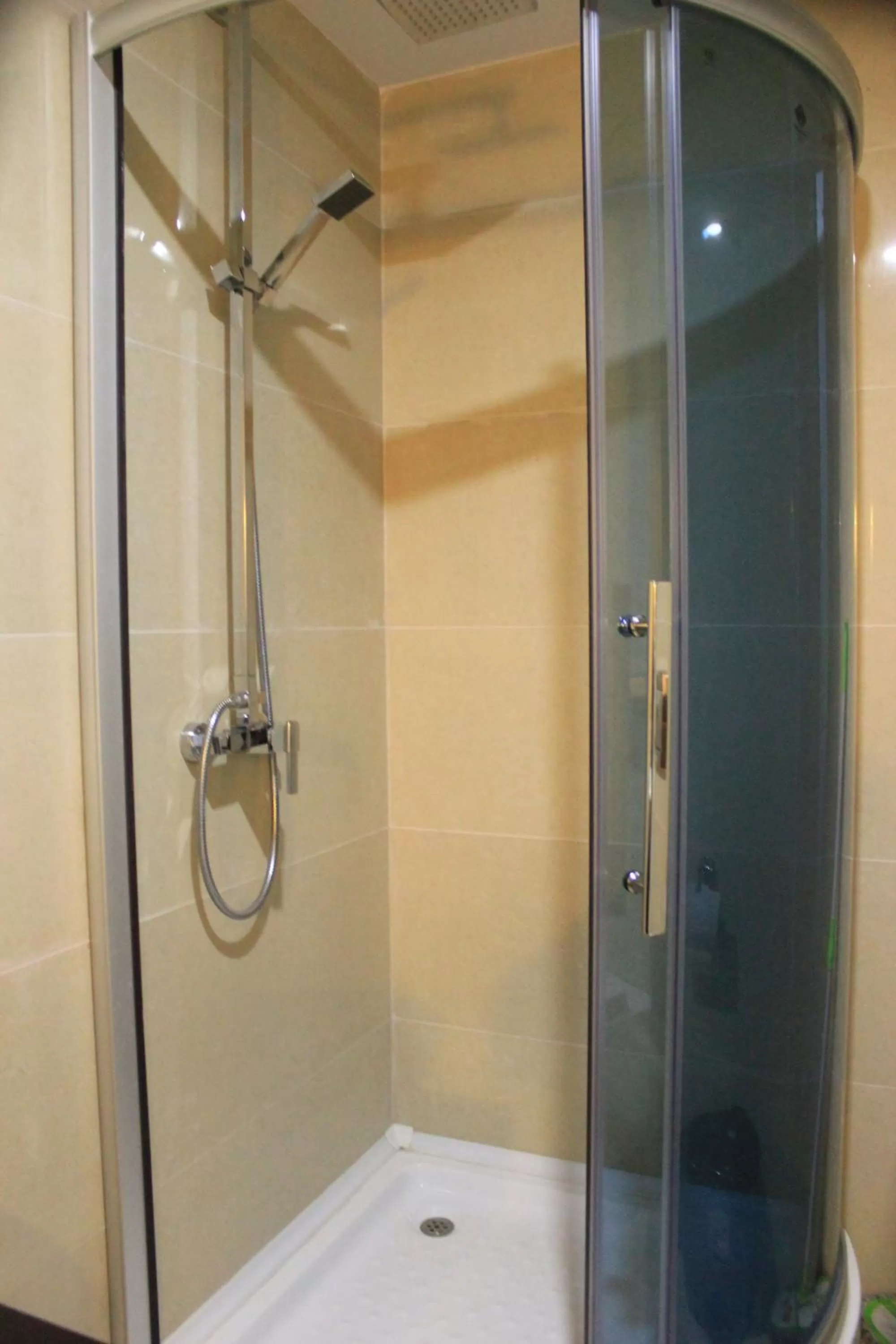 Shower, Bathroom in Apartments in New Gudauri