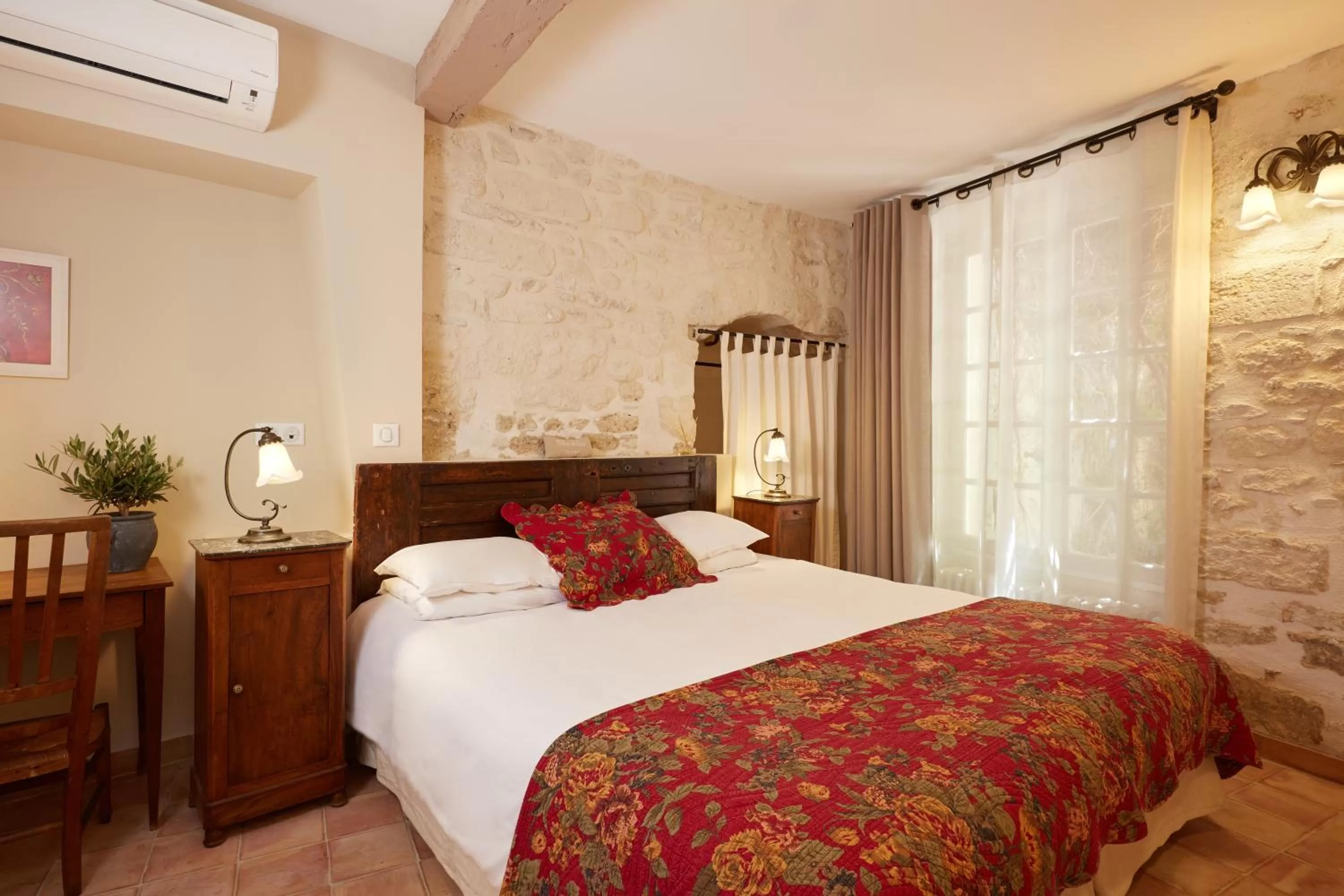 Bedroom, Bed in Hotel De L'Atelier