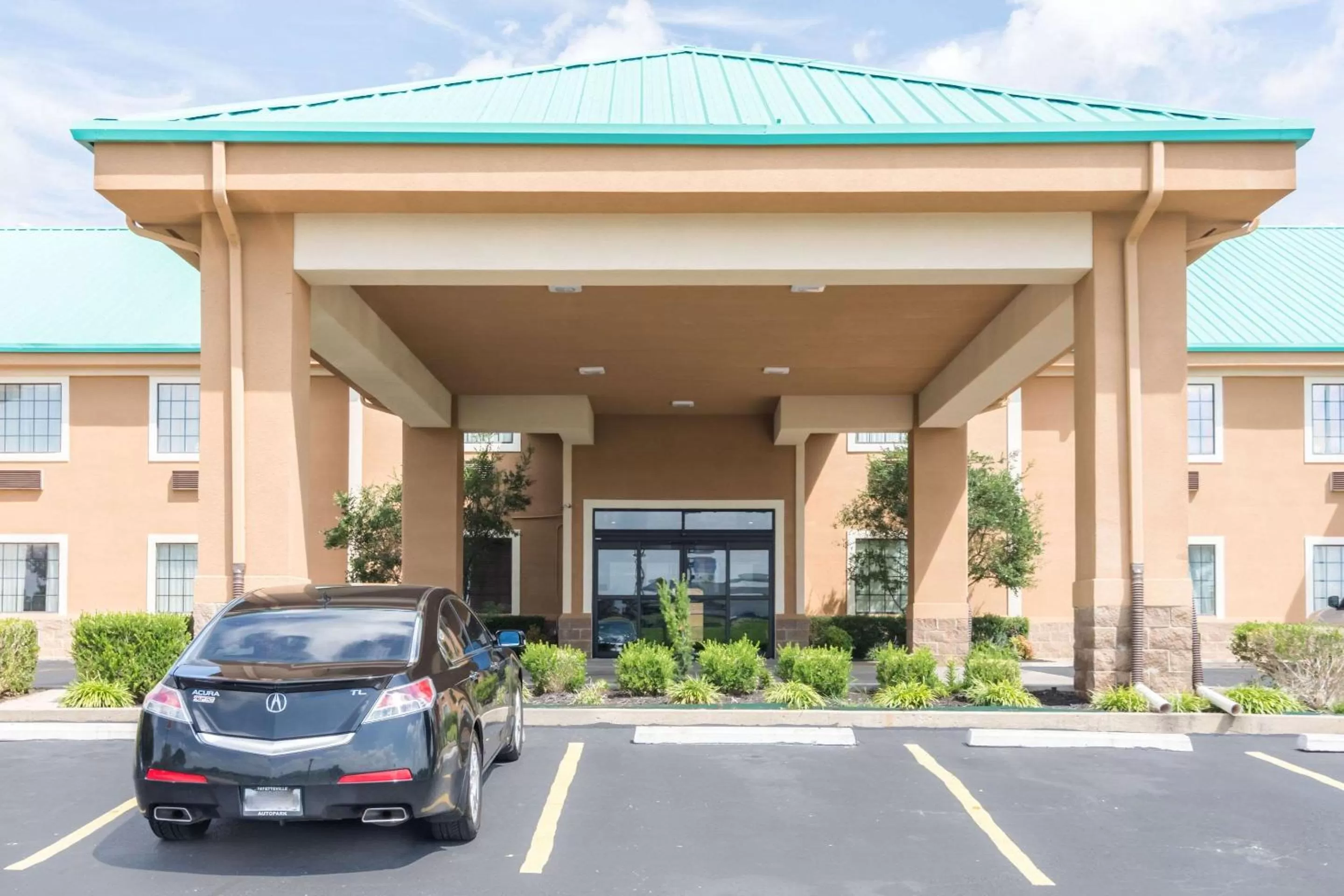 Property building in Quality Inn & Suites Alma I-40