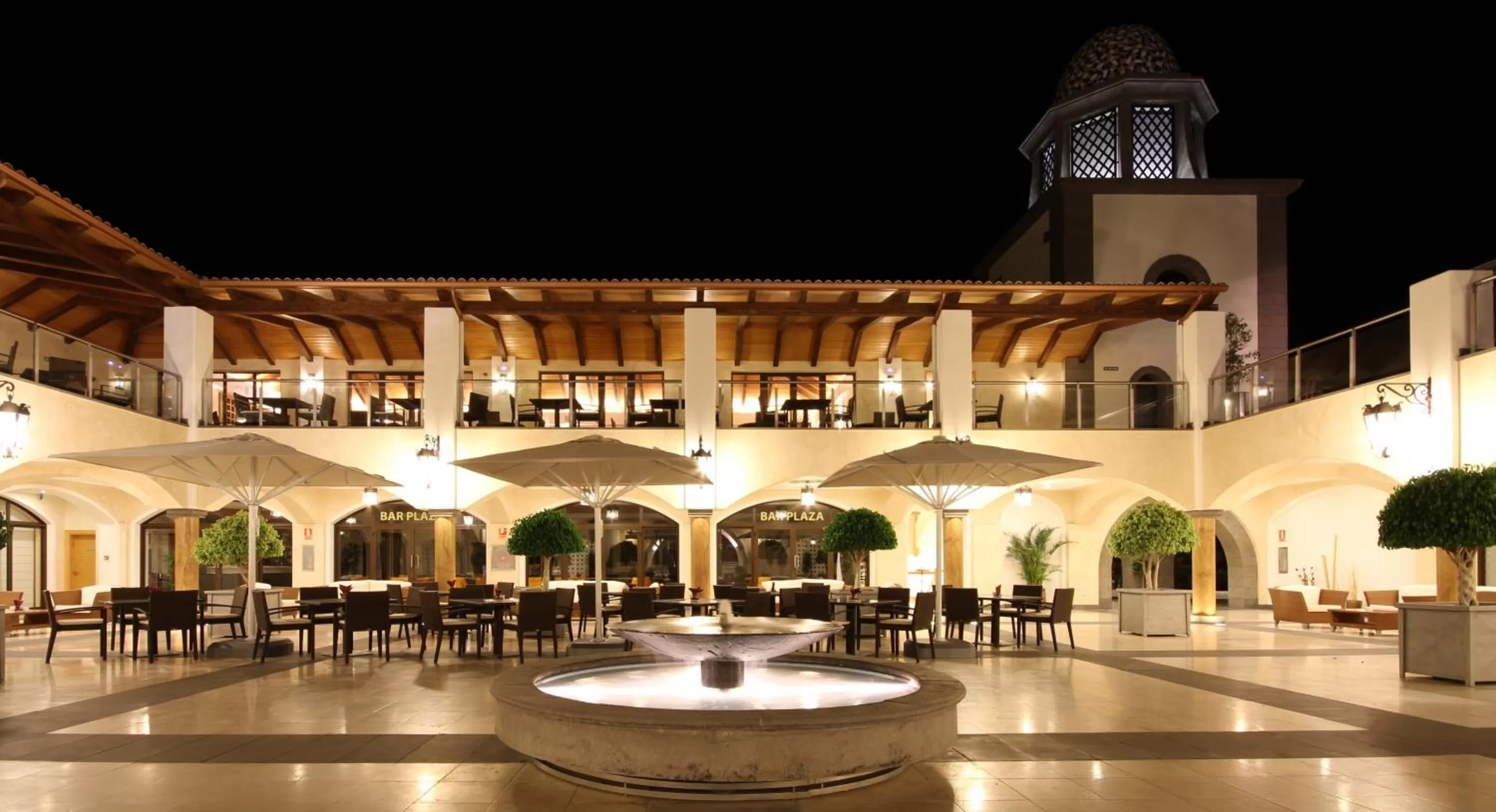 Patio in Hotel Suite Villa Maria