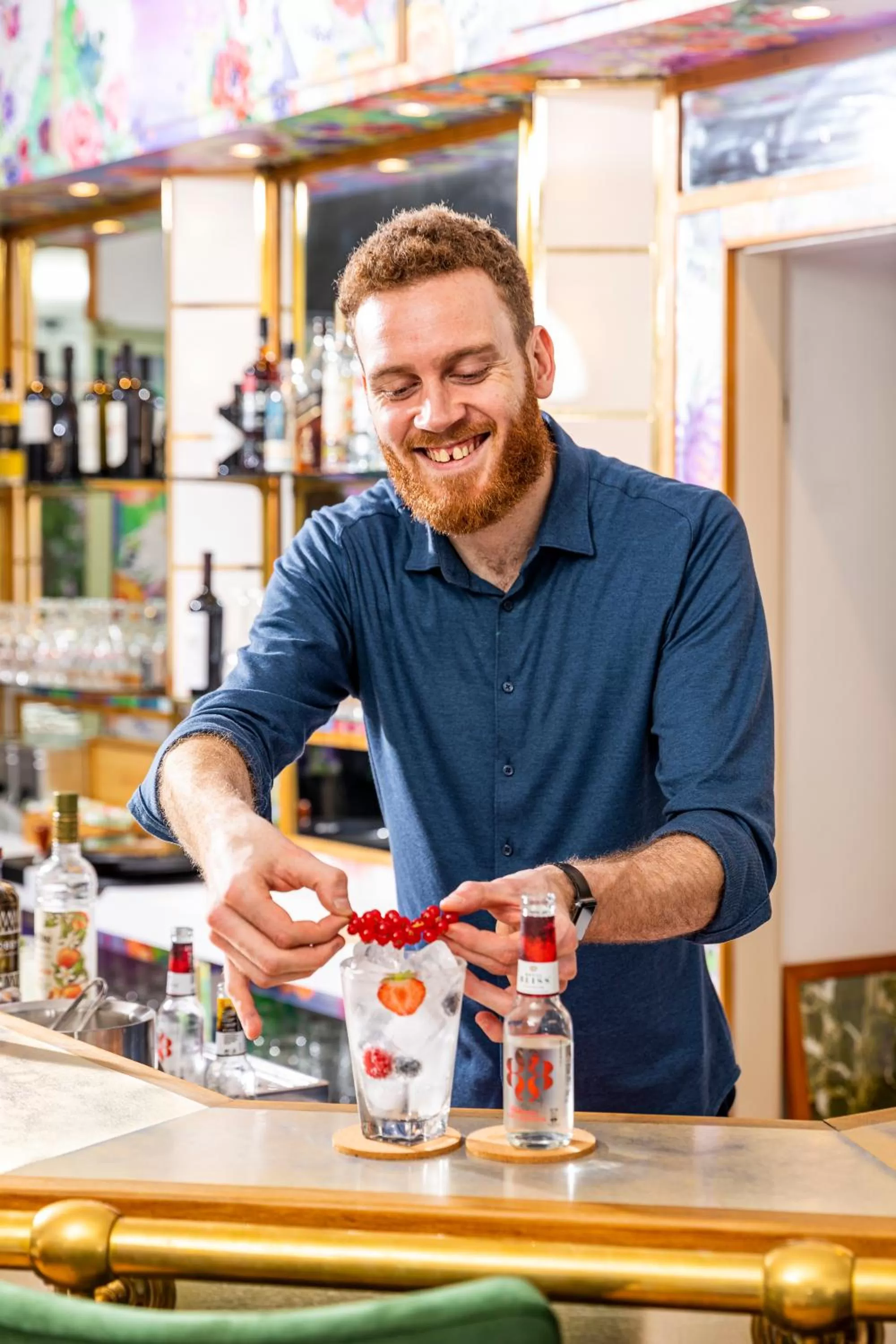 Lounge or bar in Grand Museum Hotel, BW Signature Collection