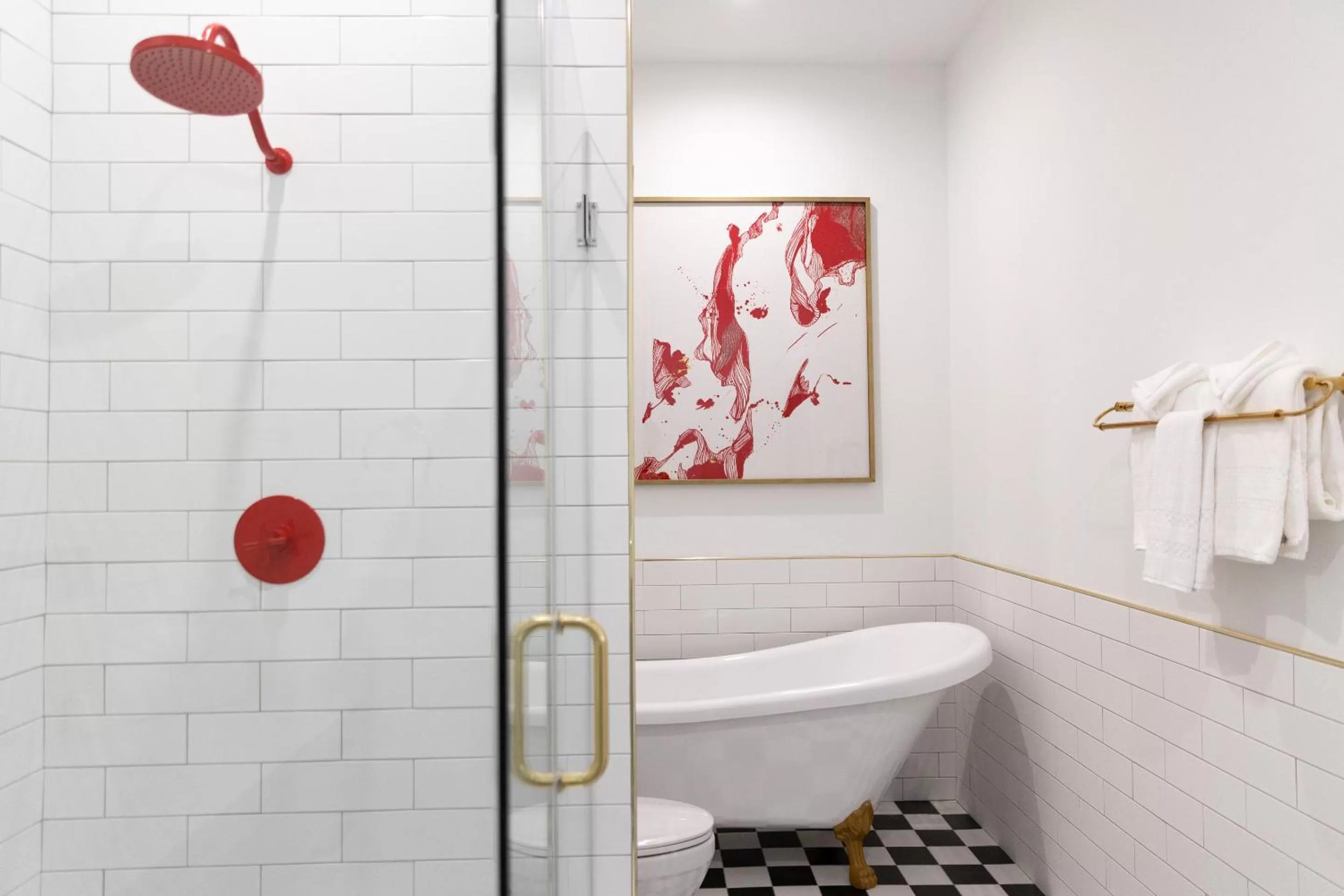 Bathroom in The Vendue, Downtown Art Hotel