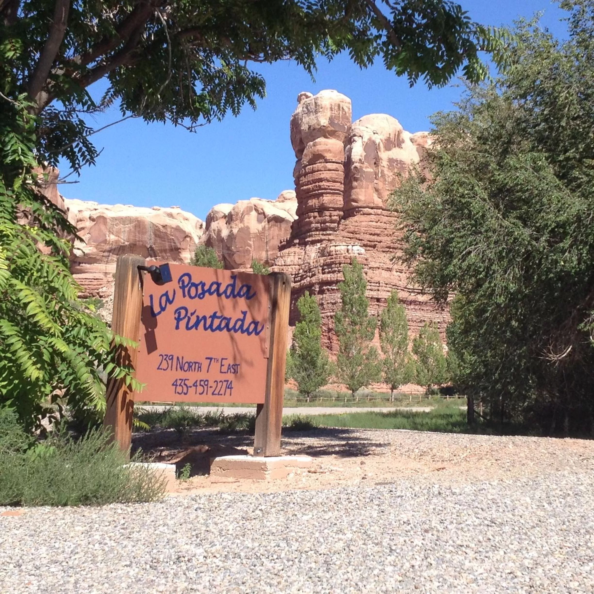 Logo/Certificate/Sign in La Posada Pintada