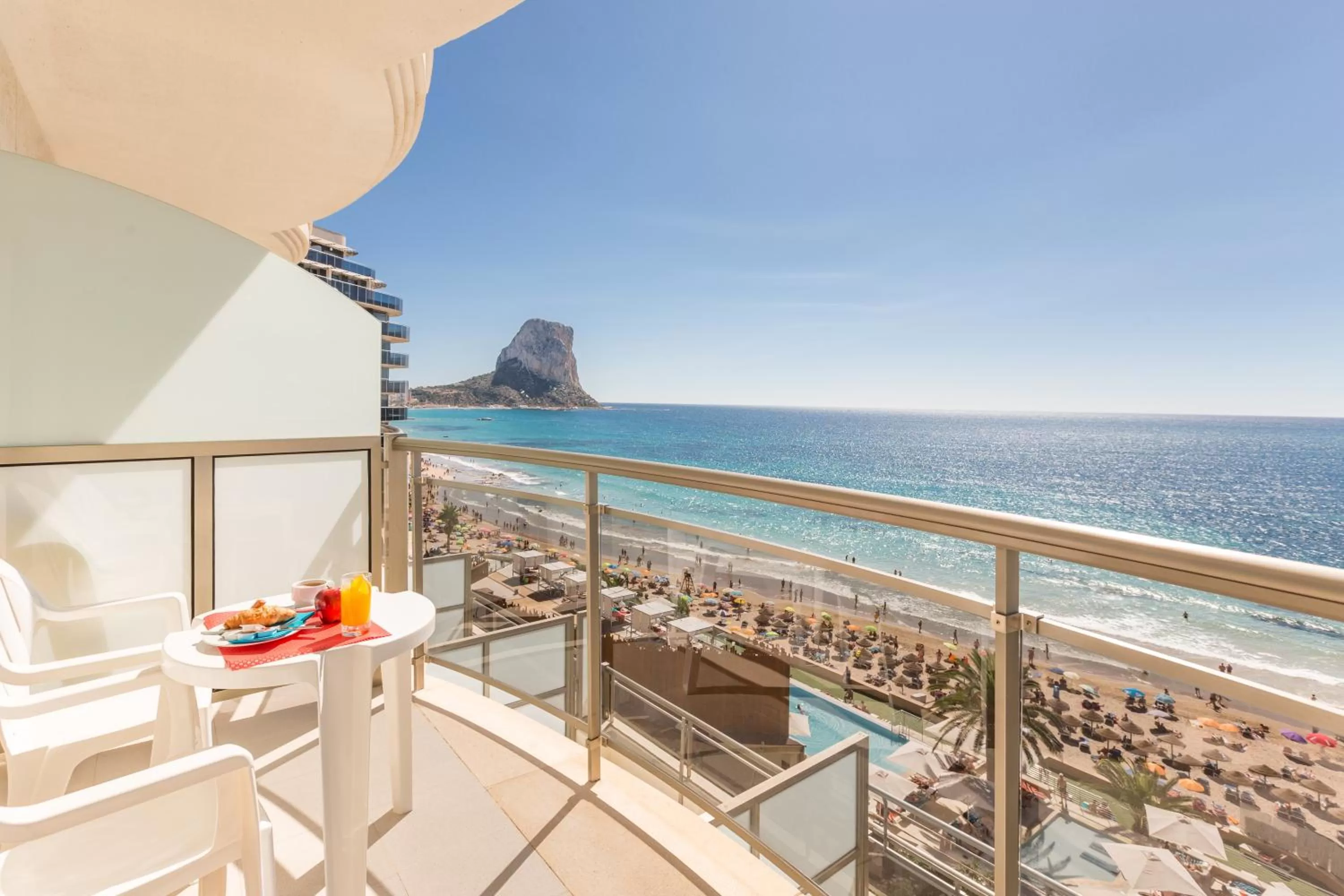 Balcony/Terrace in Hotel Bahía Calpe by Pierre & Vacances