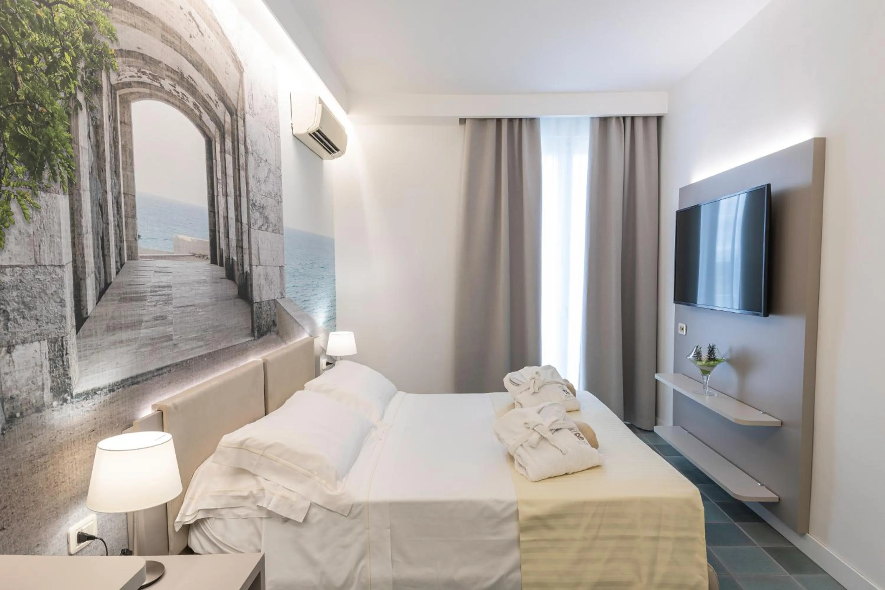 Bedroom, Bed in Hotel L'Approdo