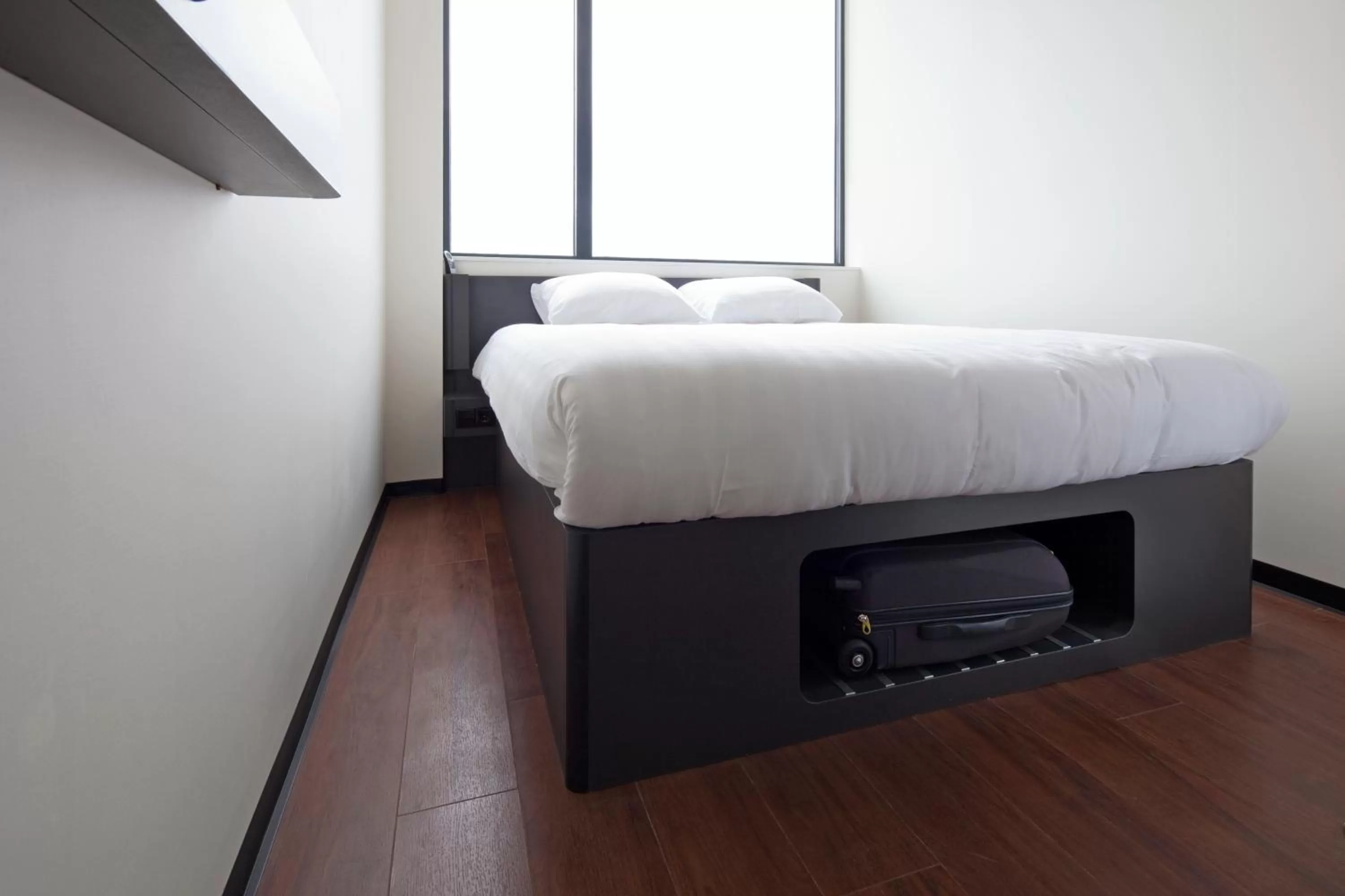 Bed in easyHotel Amsterdam City Centre South