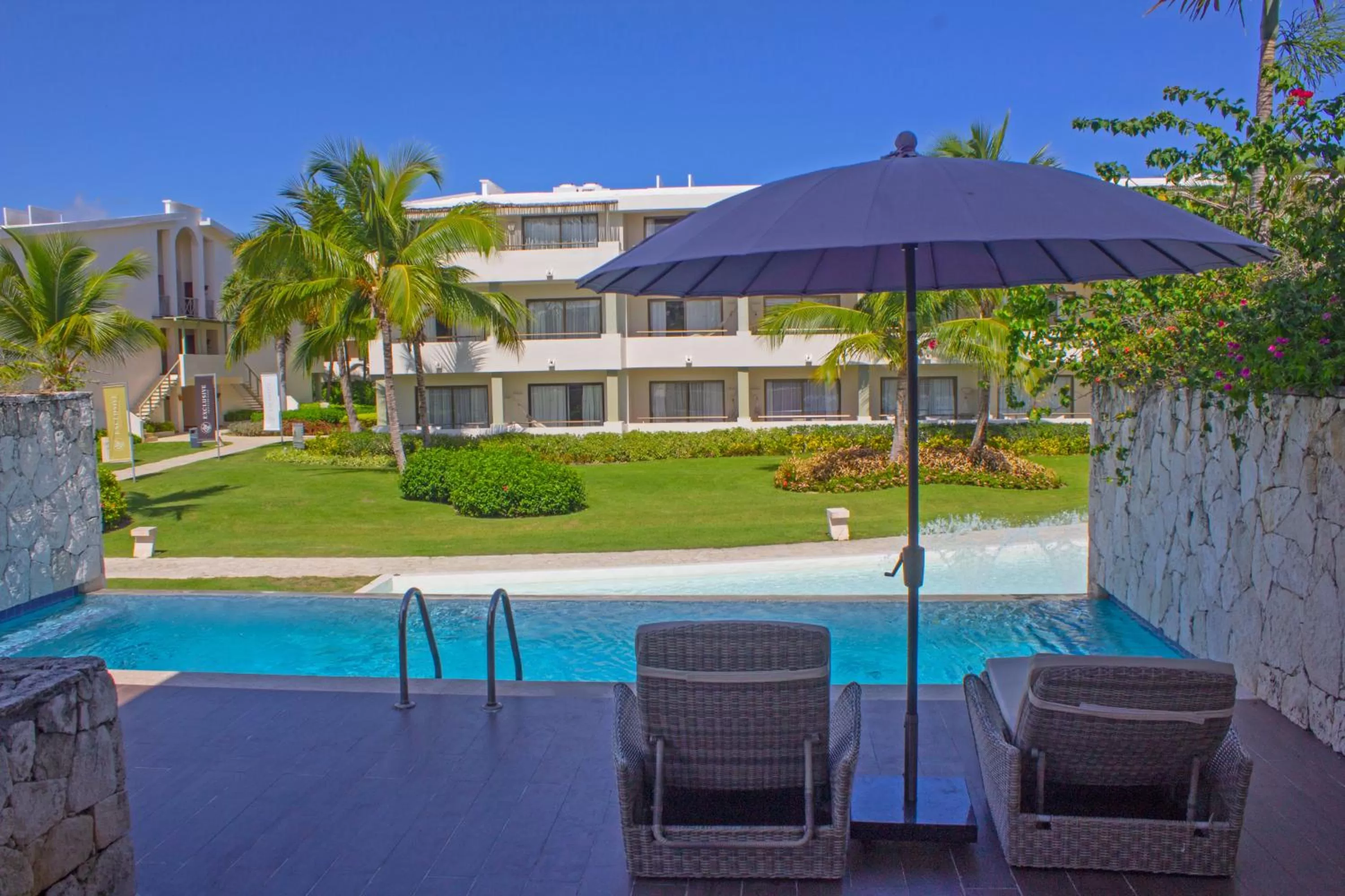 Swimming pool in Catalonia Royal Bavaro - All Inclusive - Adults Only