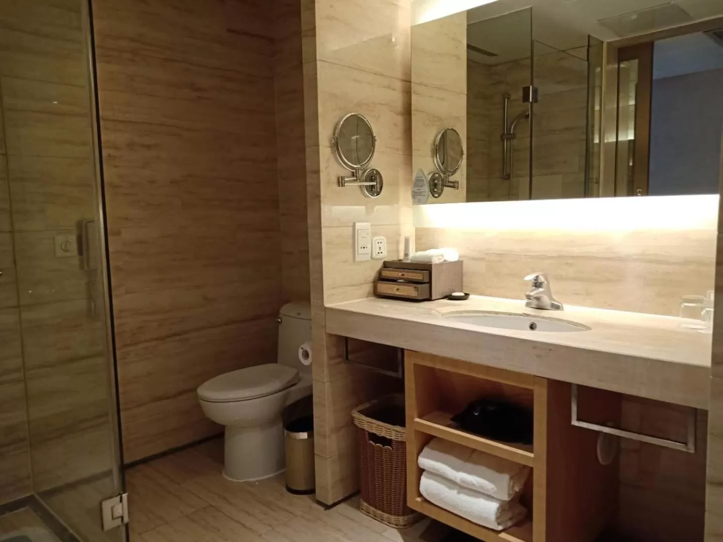 Bathroom in Marco Polo Parkside, Beijing