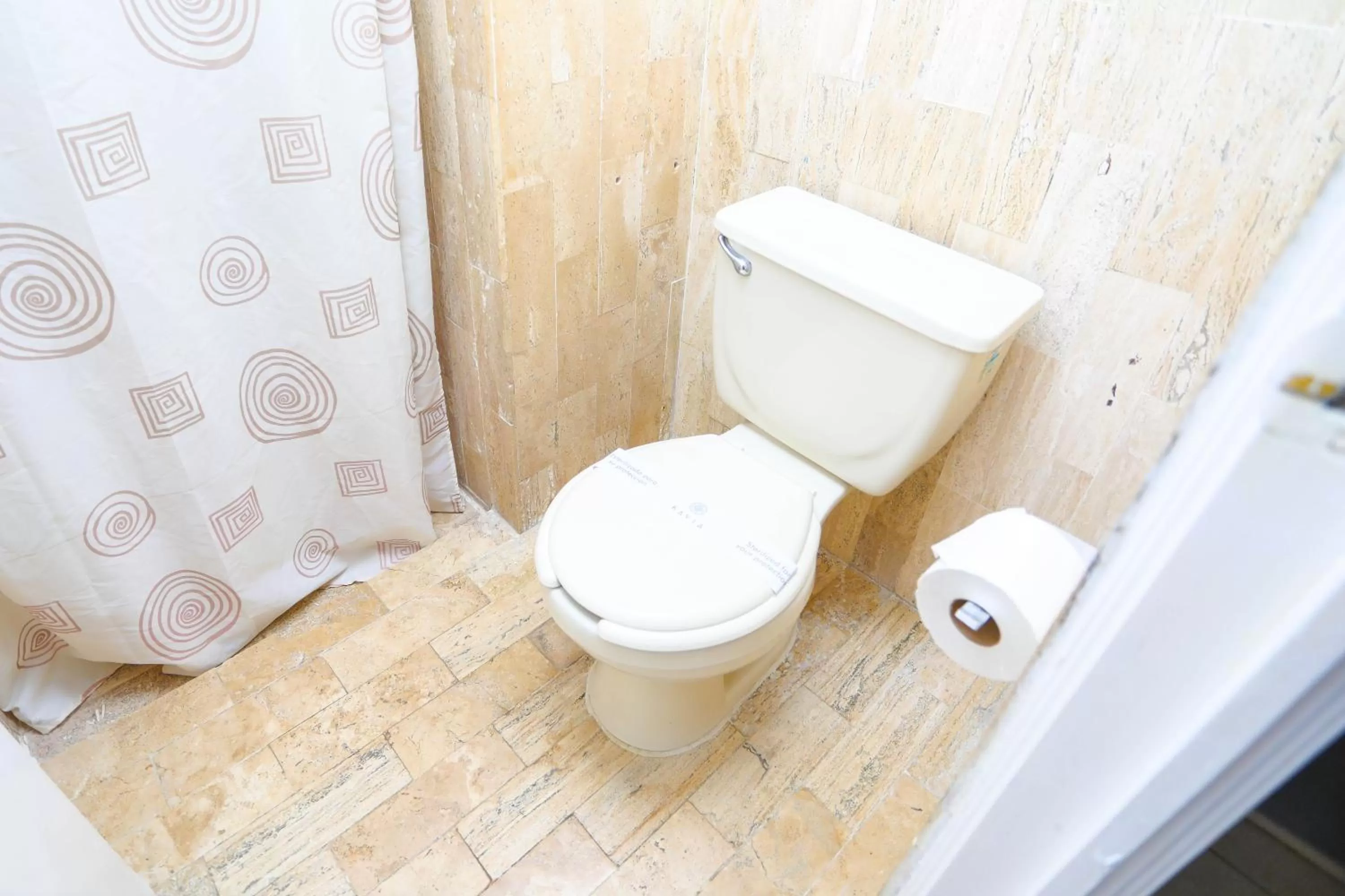 Bathroom in Hotel Caribe Internacional Cancun