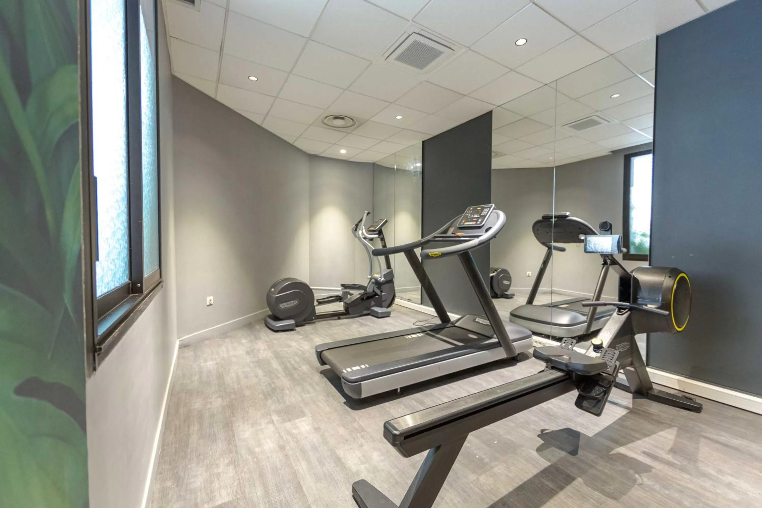 Fitness centre/facilities in Mercure Hyères Centre Côte d'Azur