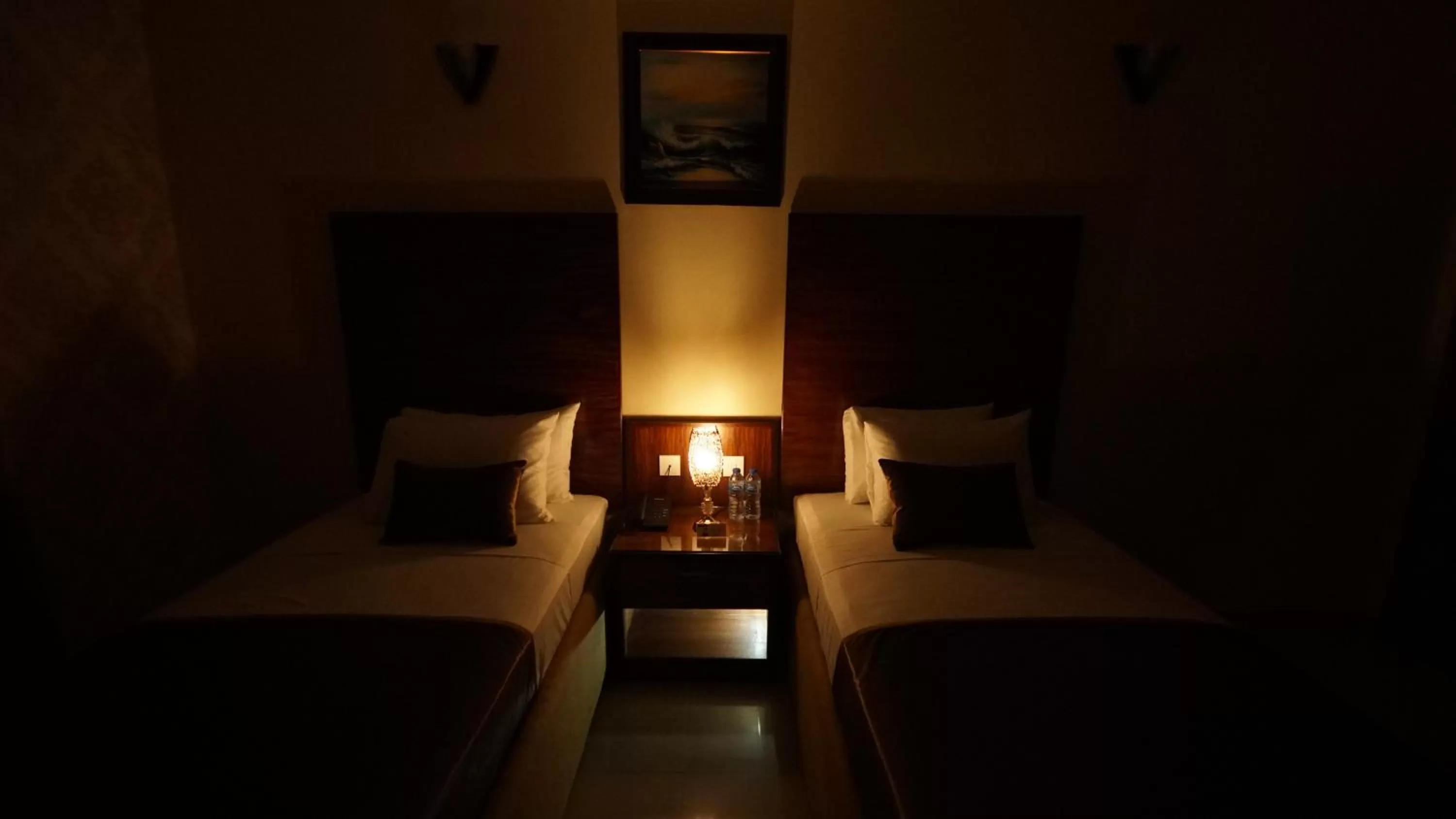 Bed in World Inn Karachi