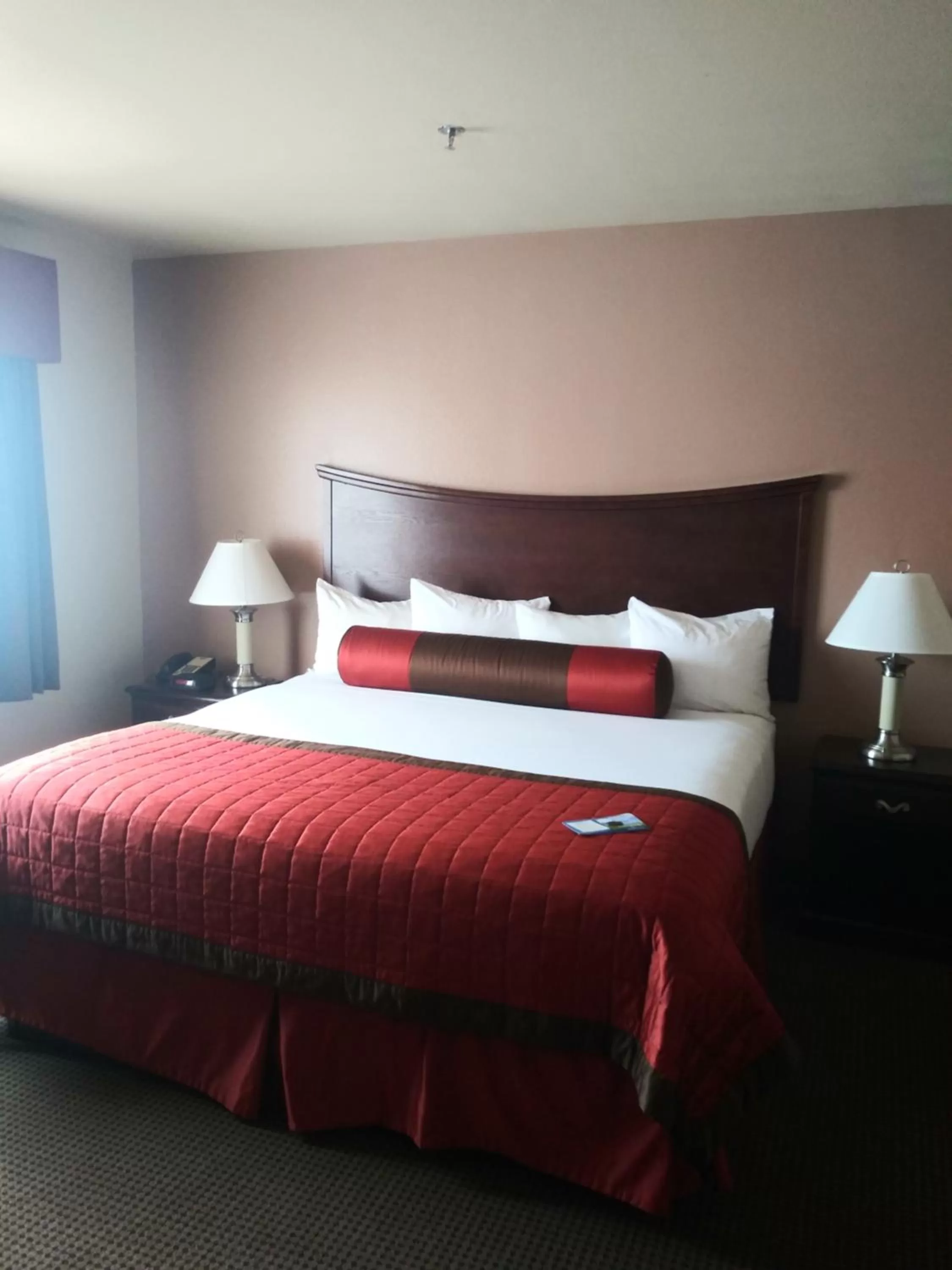 Bedroom, Bed in Baymont by Wyndham Wheeler