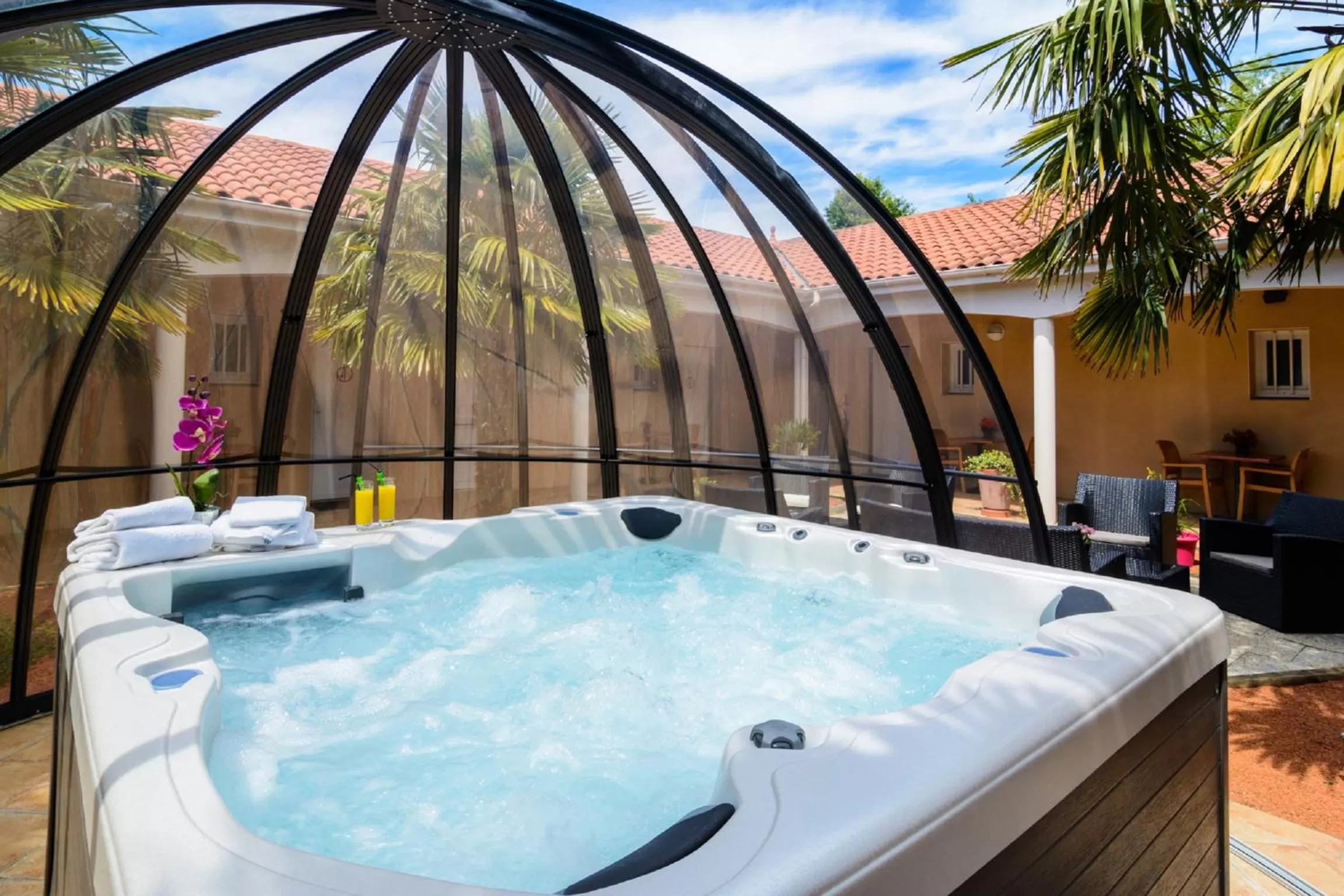 Hot Tub in La Closerie, Nantes Nord