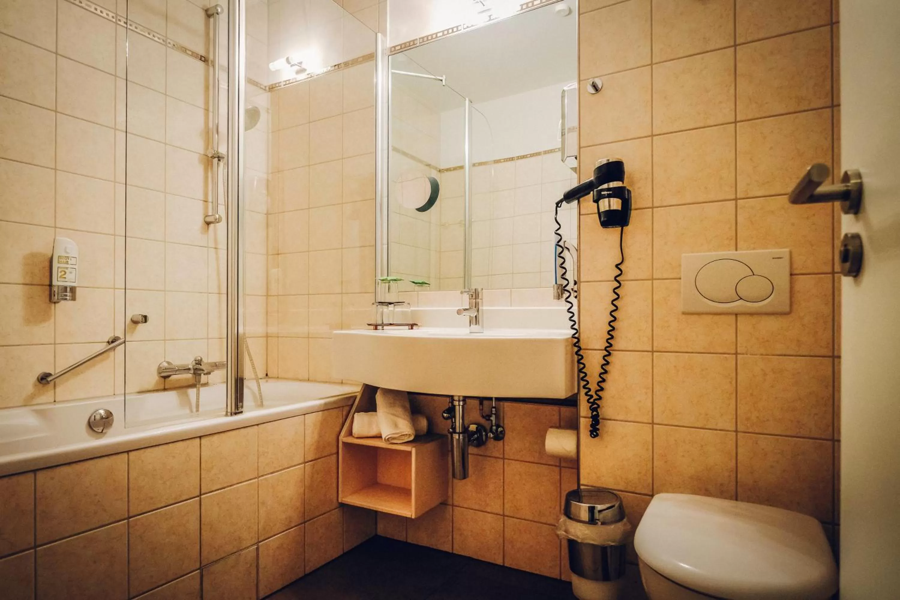 Bathroom in Hotel Europa