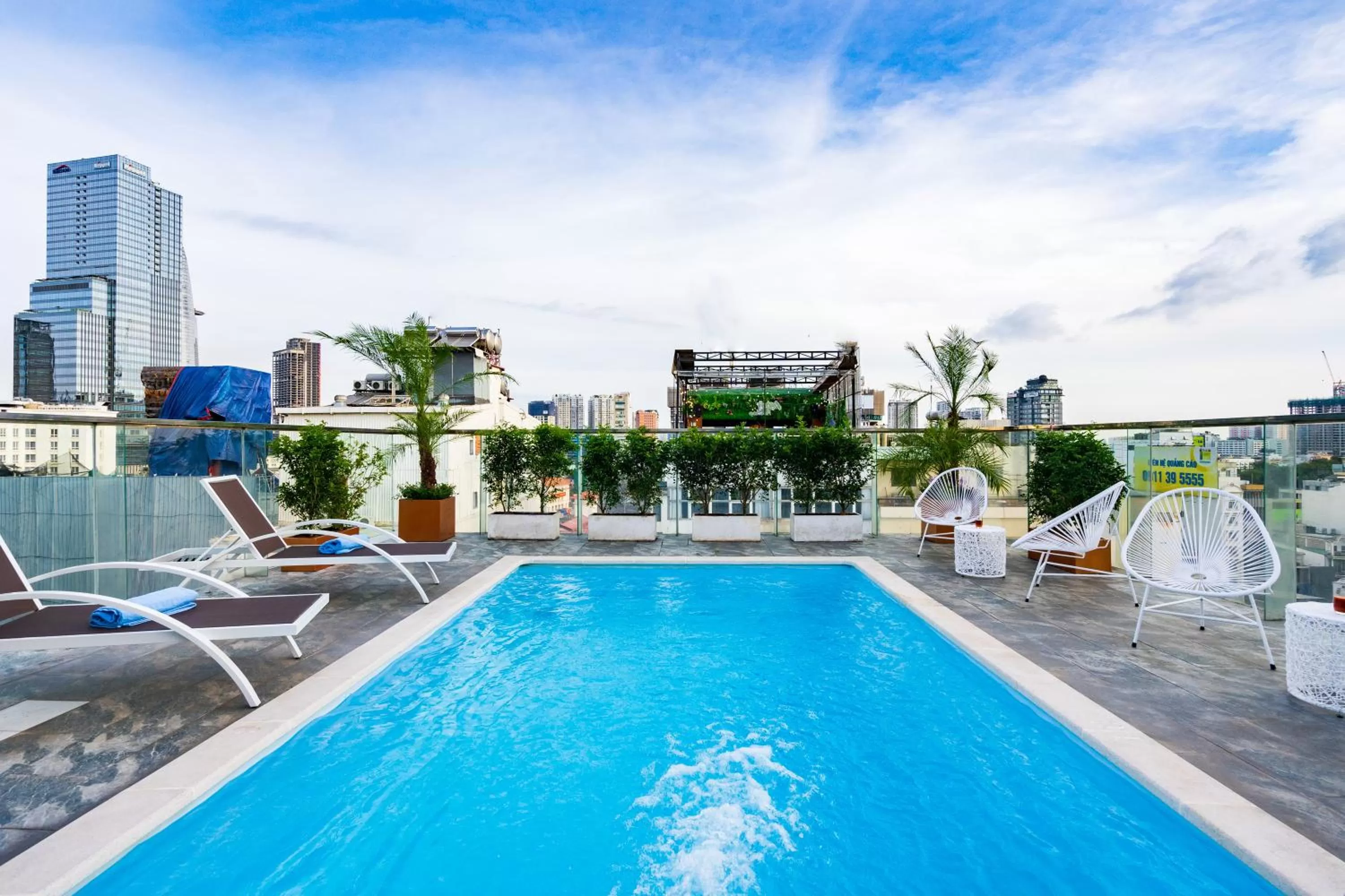 Swimming pool in Jovia Hotel