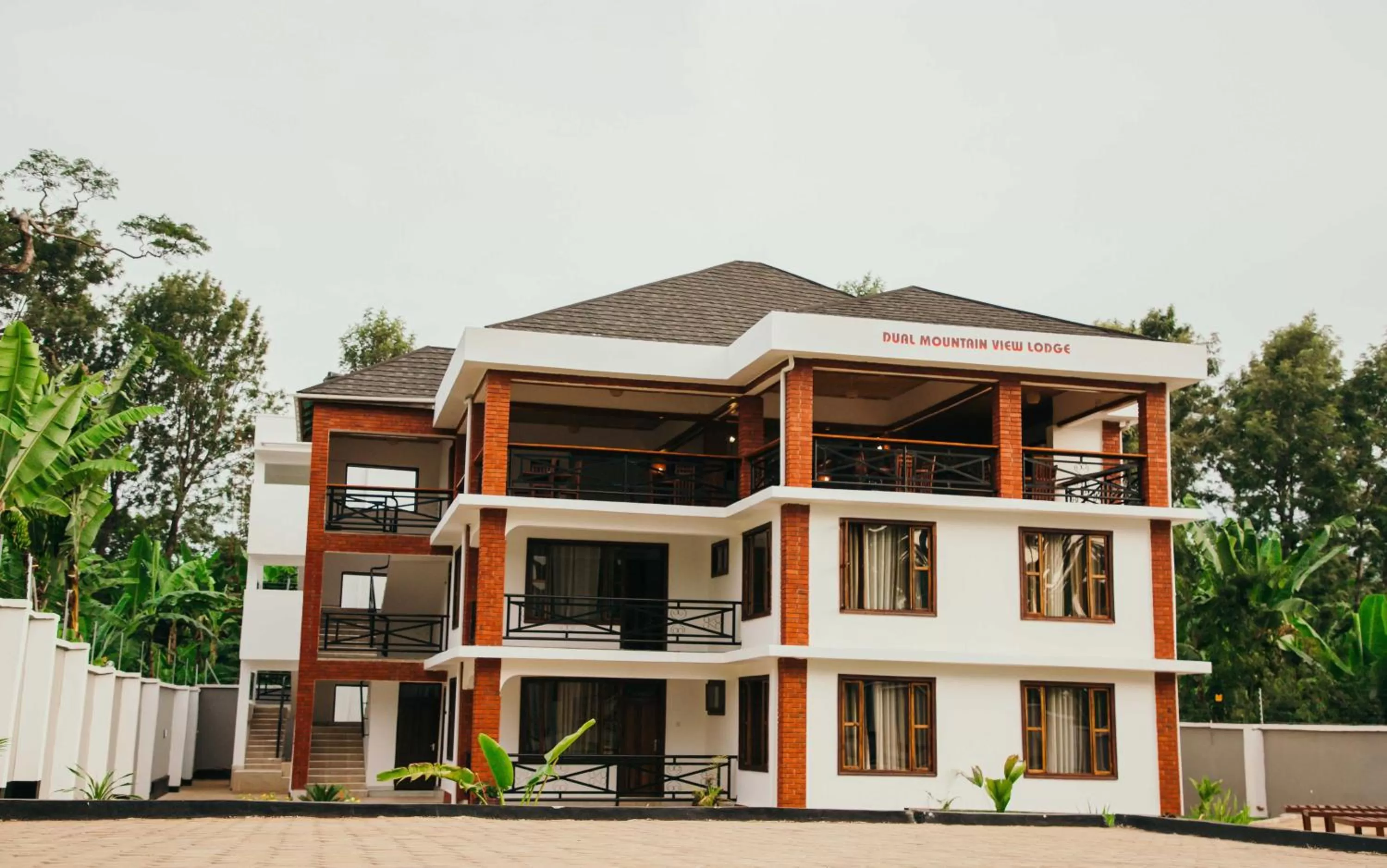 Property building in Dual Mountain View Lodge