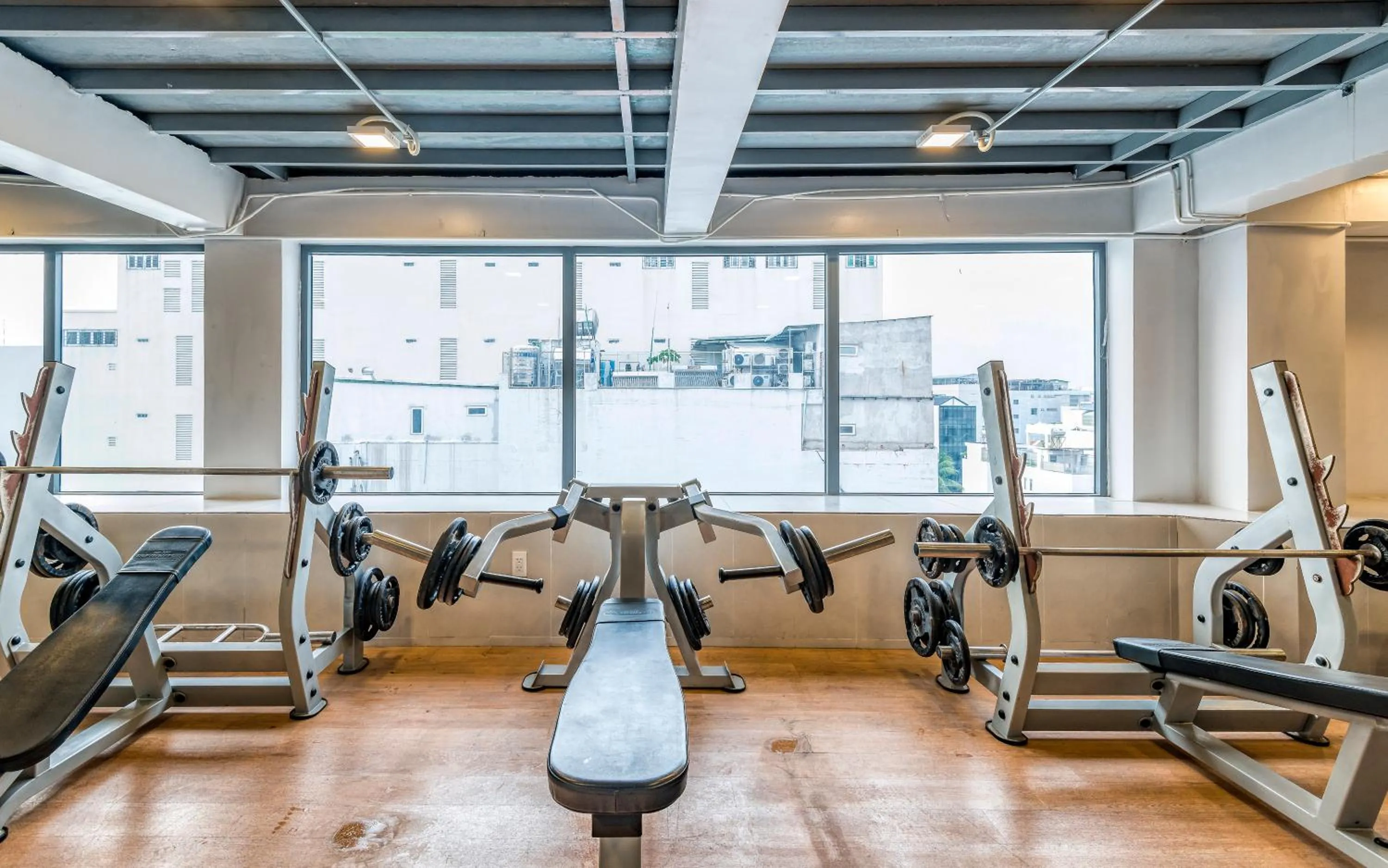 Fitness centre/facilities in Cherry Hotel and Apartment