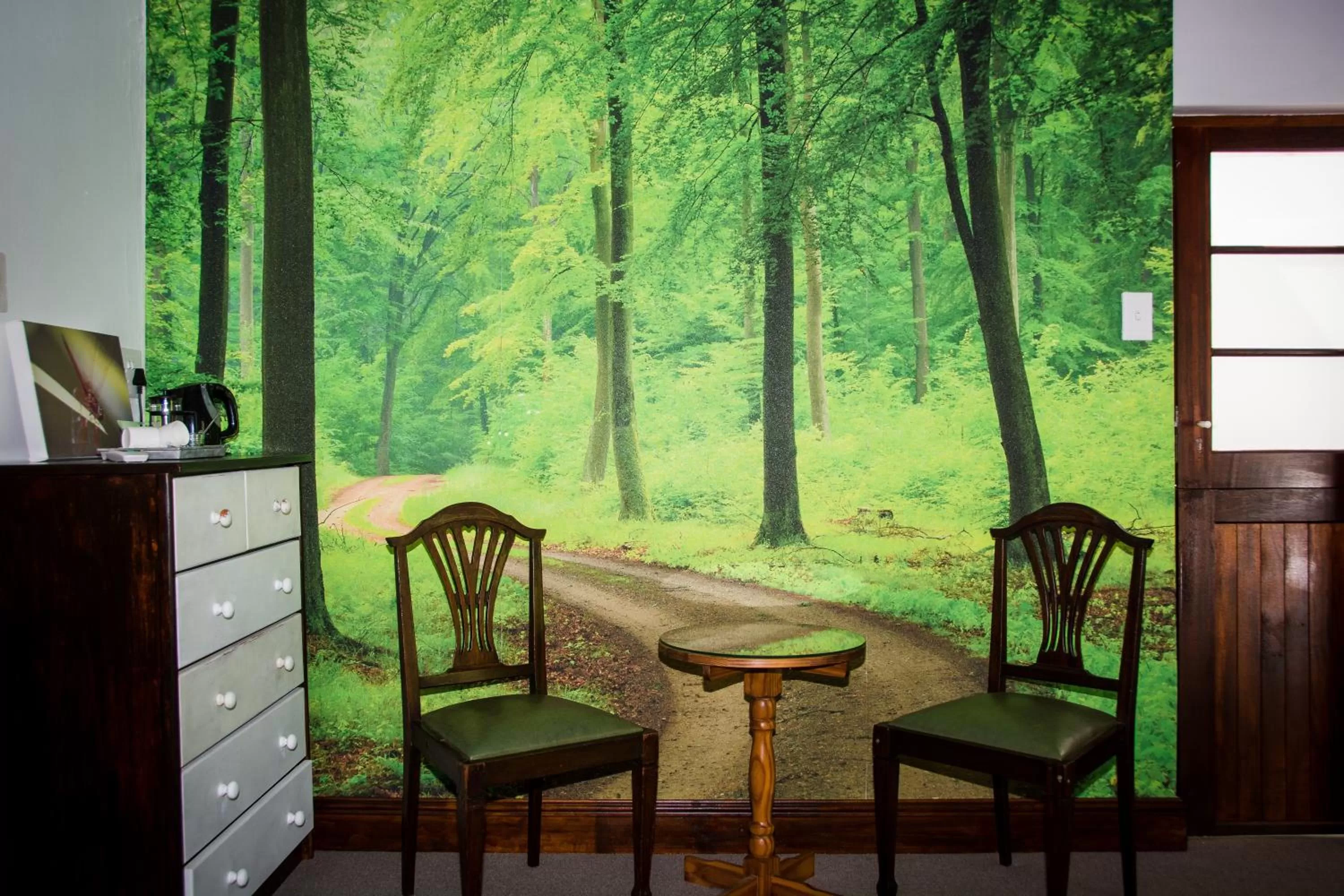 Seating Area in Aquaelberg Place