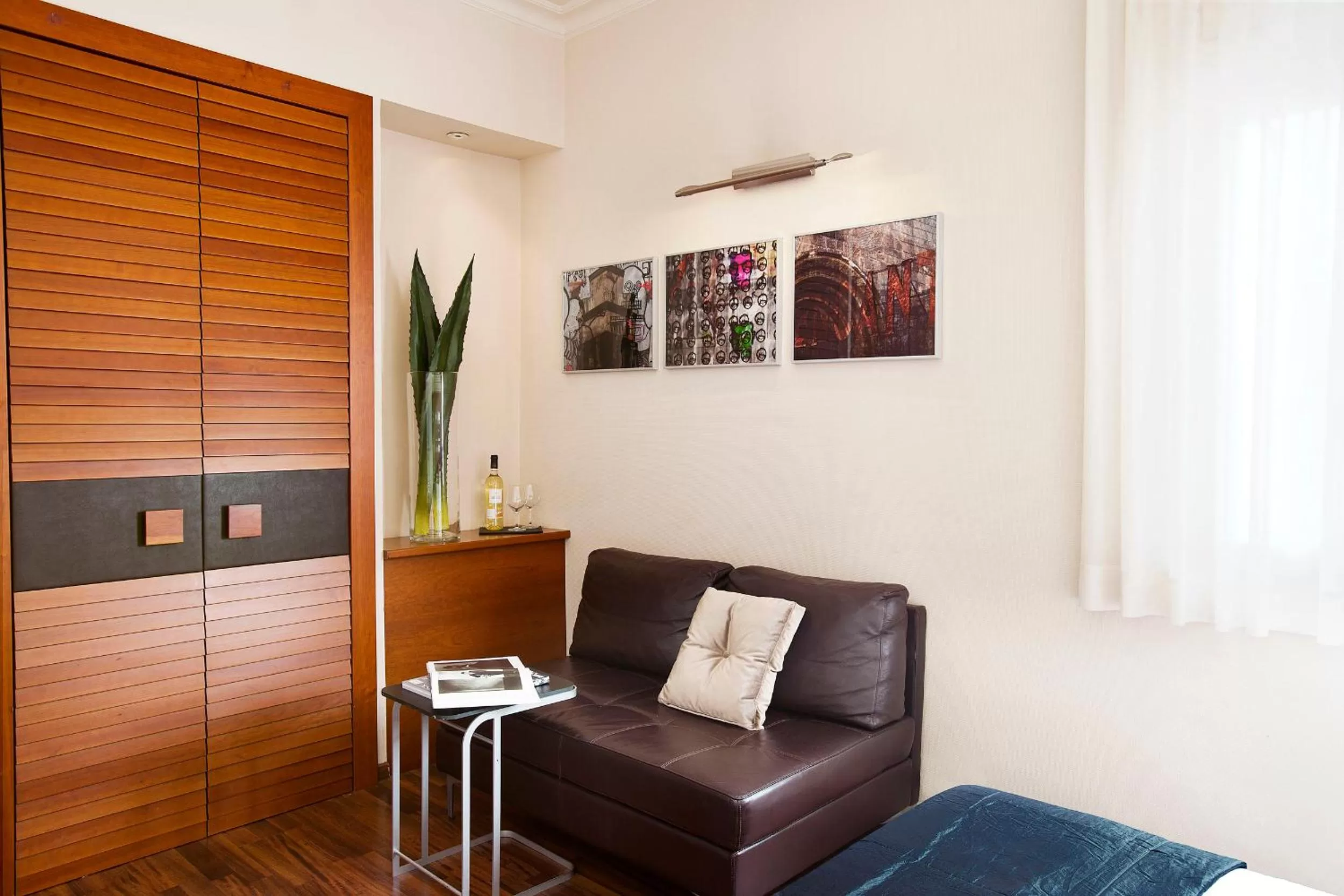 Decorative detail in Hotel Astoria