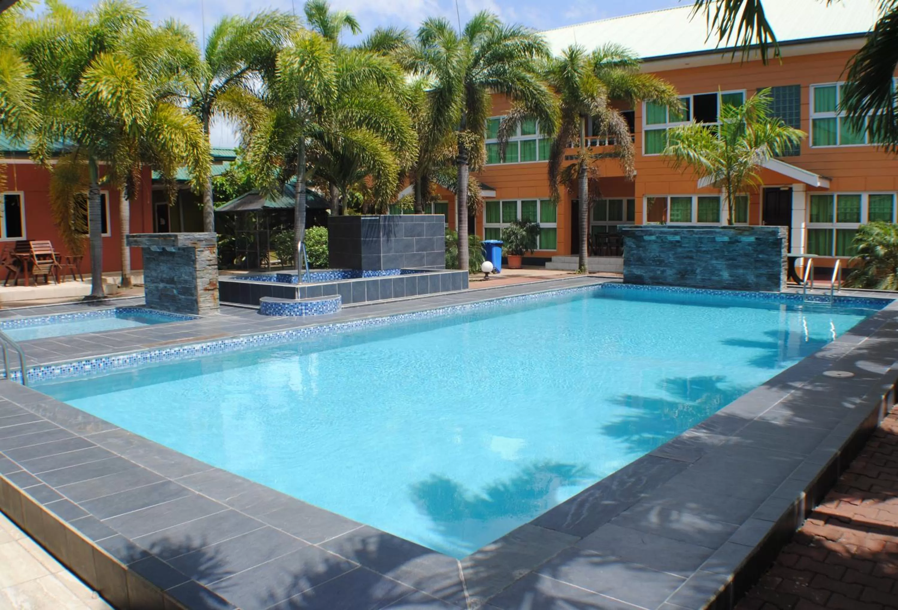 Swimming Pool in Joah Inn Appartementen