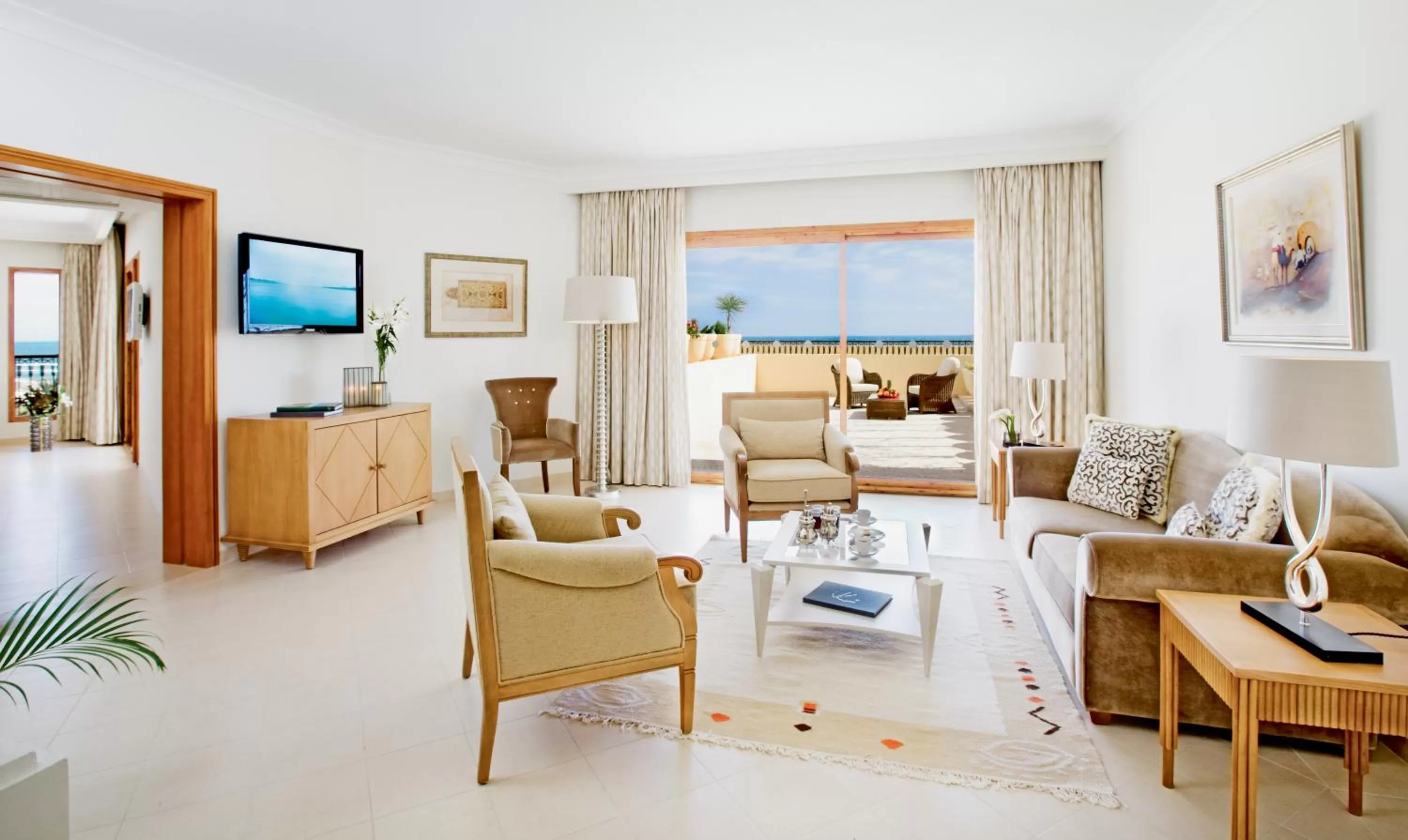 Living room in Mövenpick Resort & Marine Spa Sousse