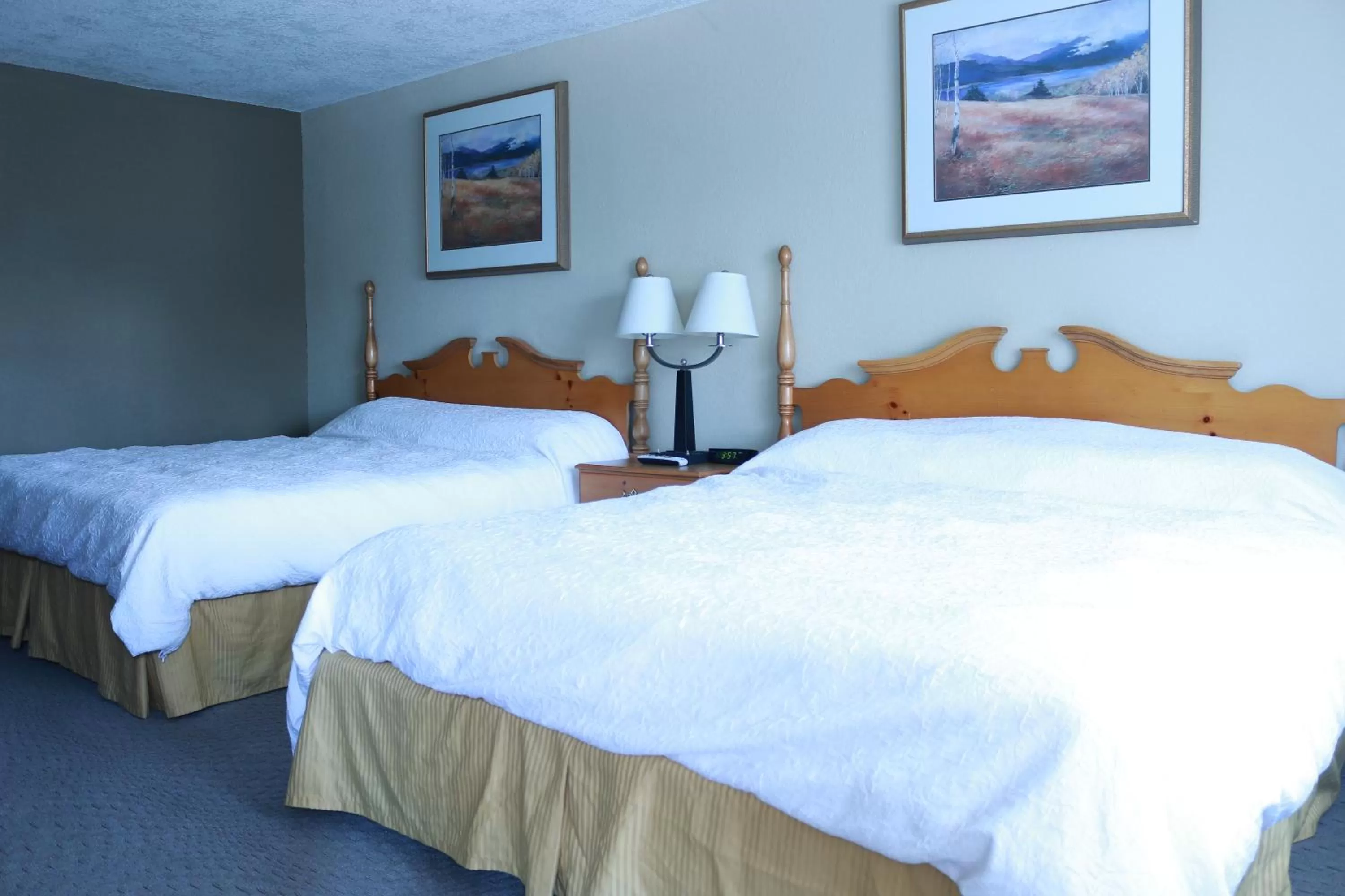 Bed in Maverick Motel - Modern Renovated Motel