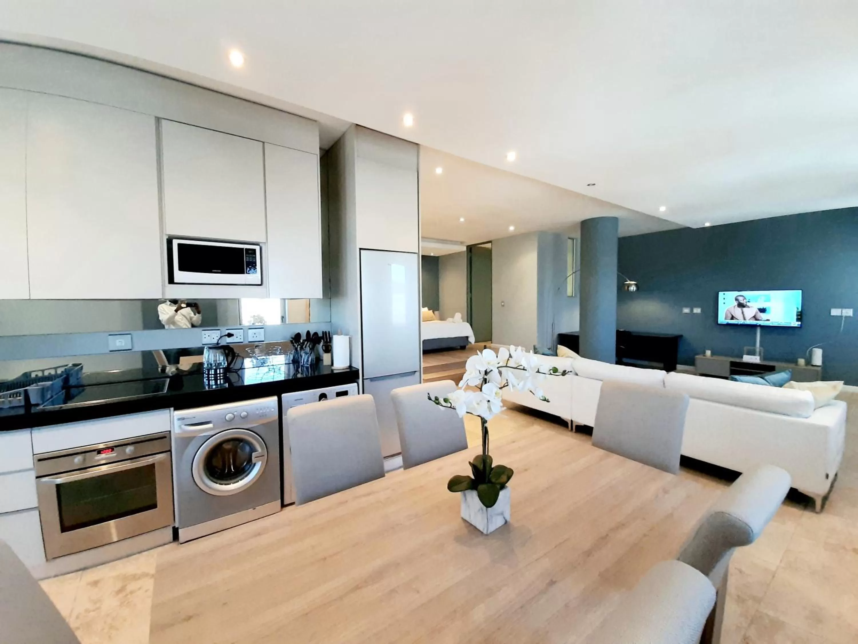 4 on Pritchard Luxury Suites