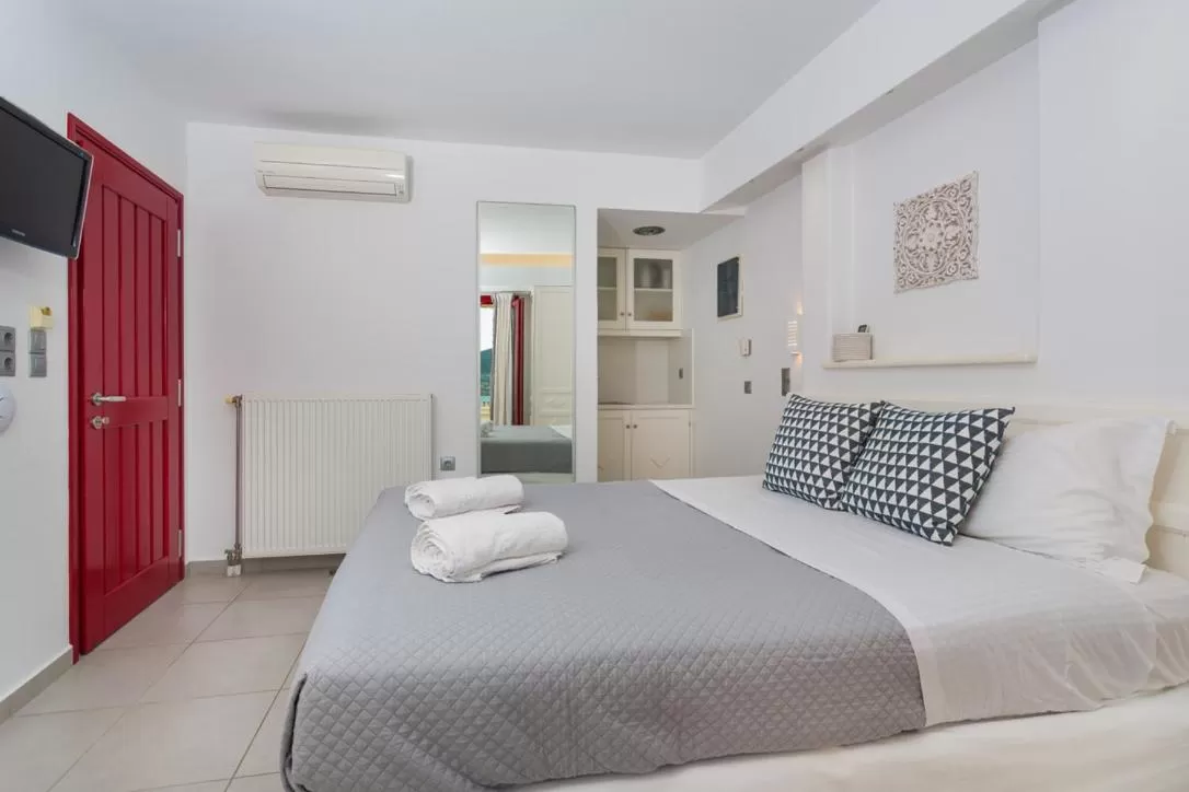 Bed in Katerina mare