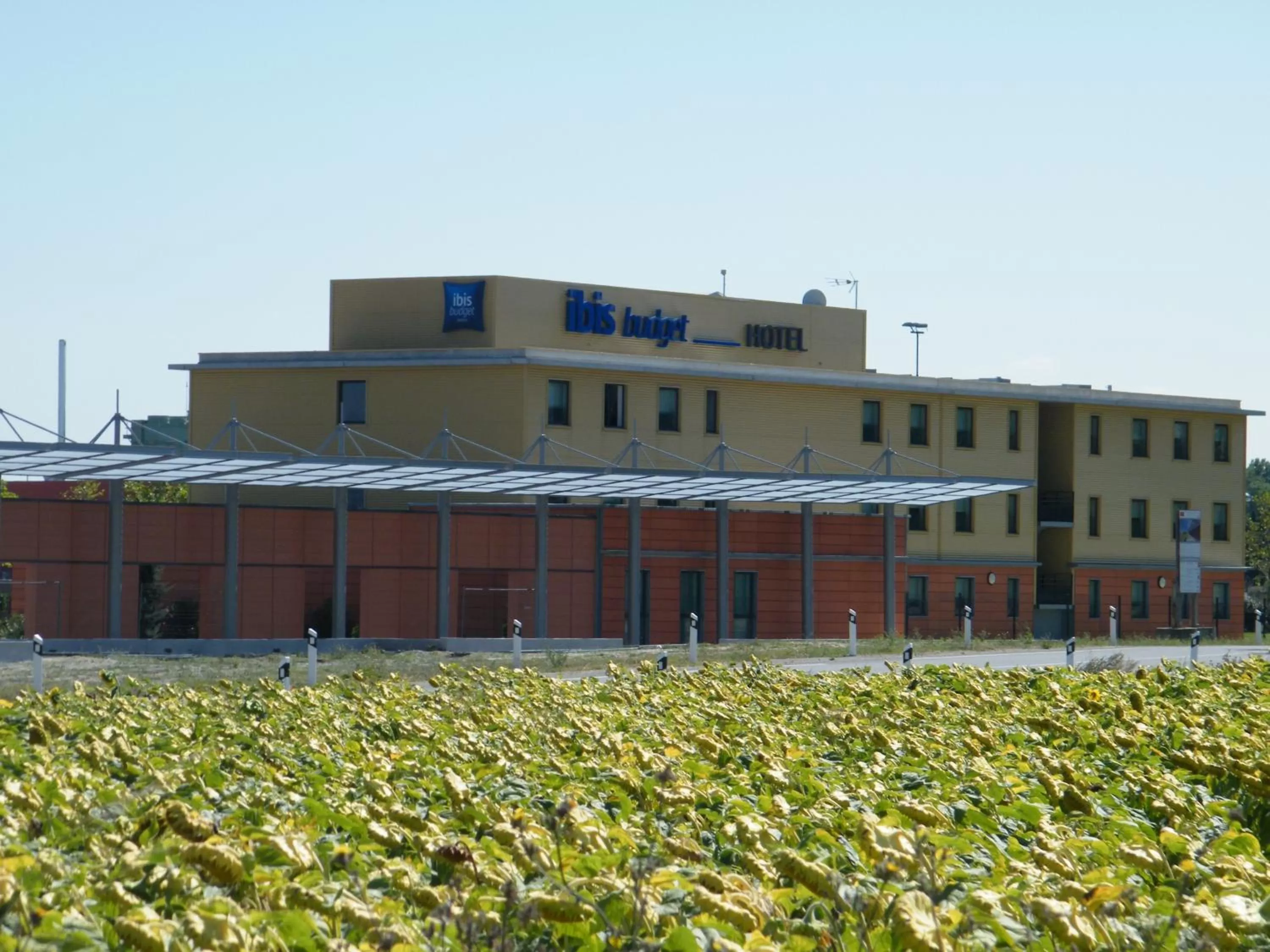 Property building in ibis budget Castelnaudary - A61