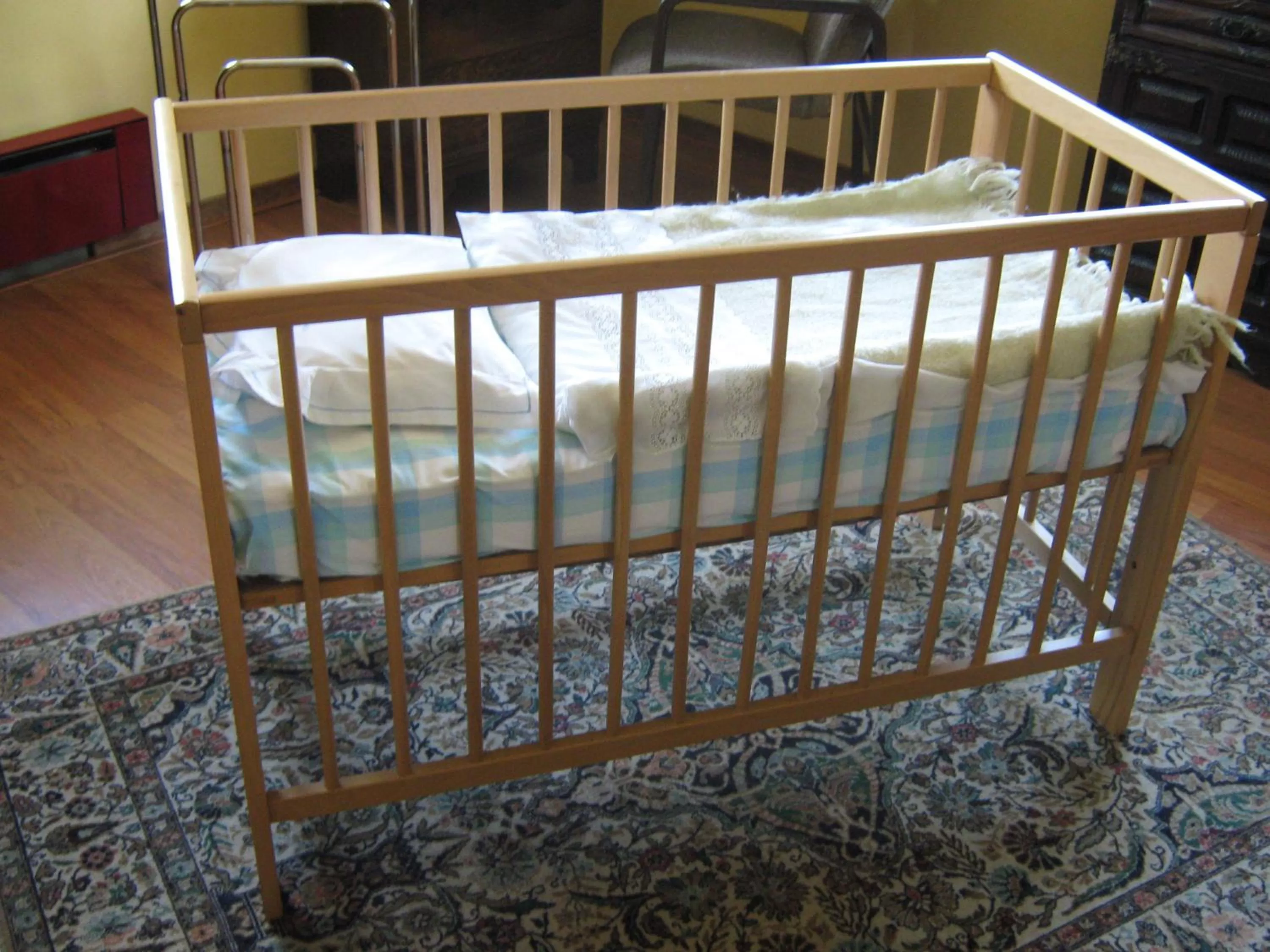 cot in Prince d'Orange Bed & Breakfast