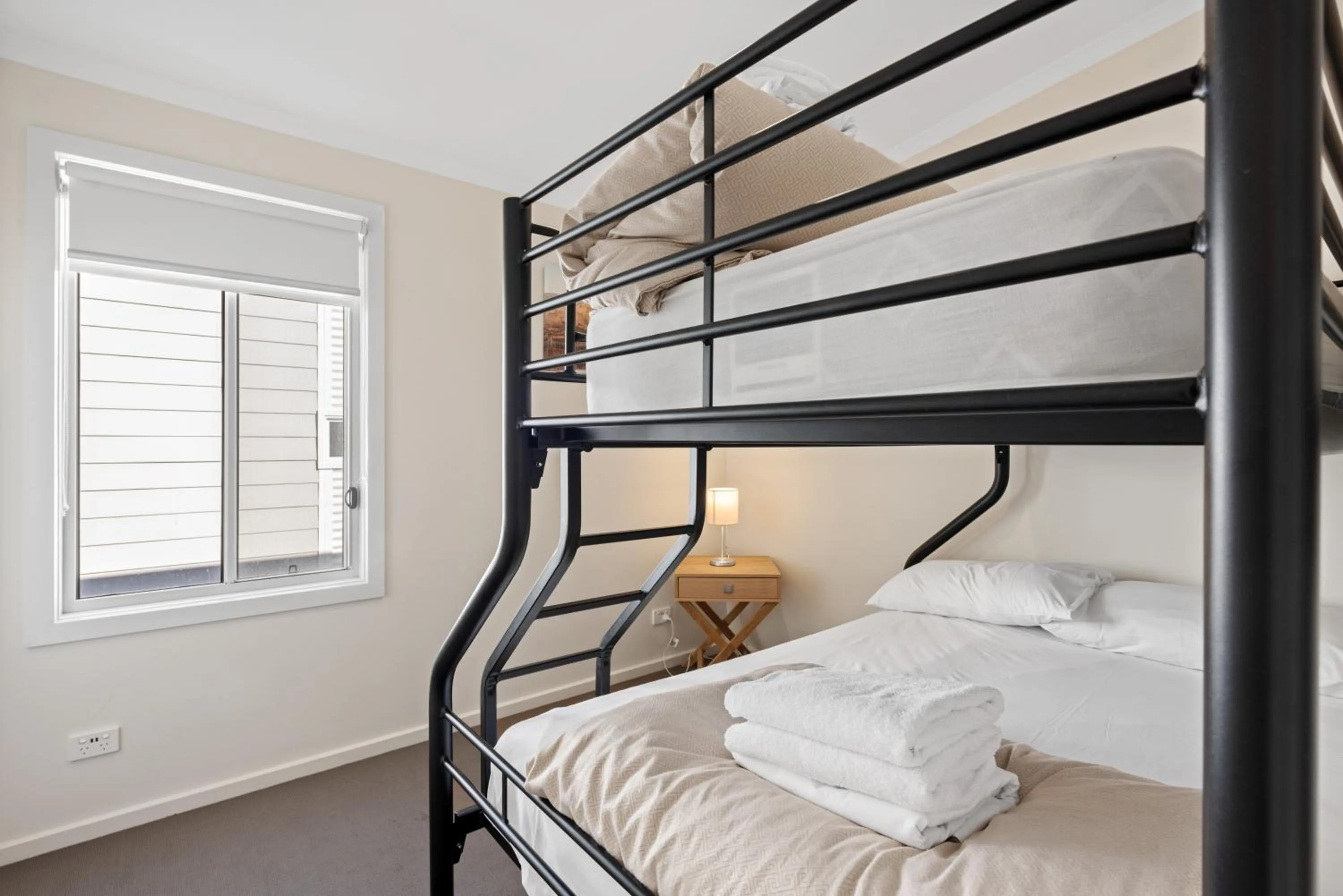 Bedroom, Bed in Discovery Parks - Maidens Inn Moama