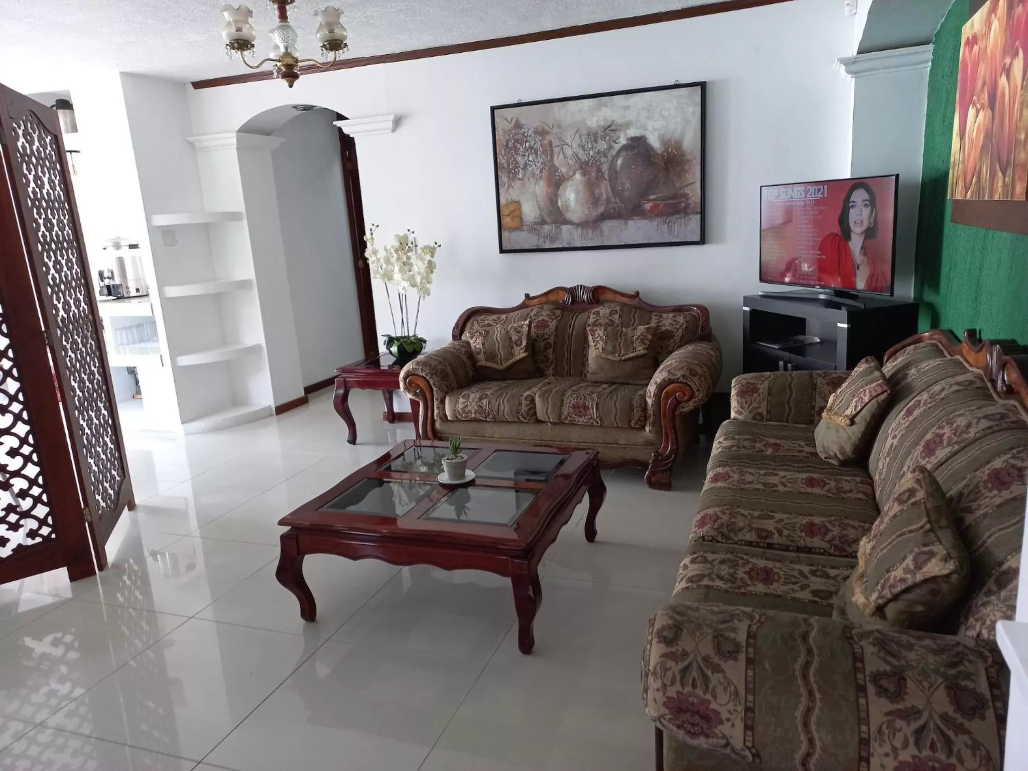 Living room in La Aurora Hotel Like Home