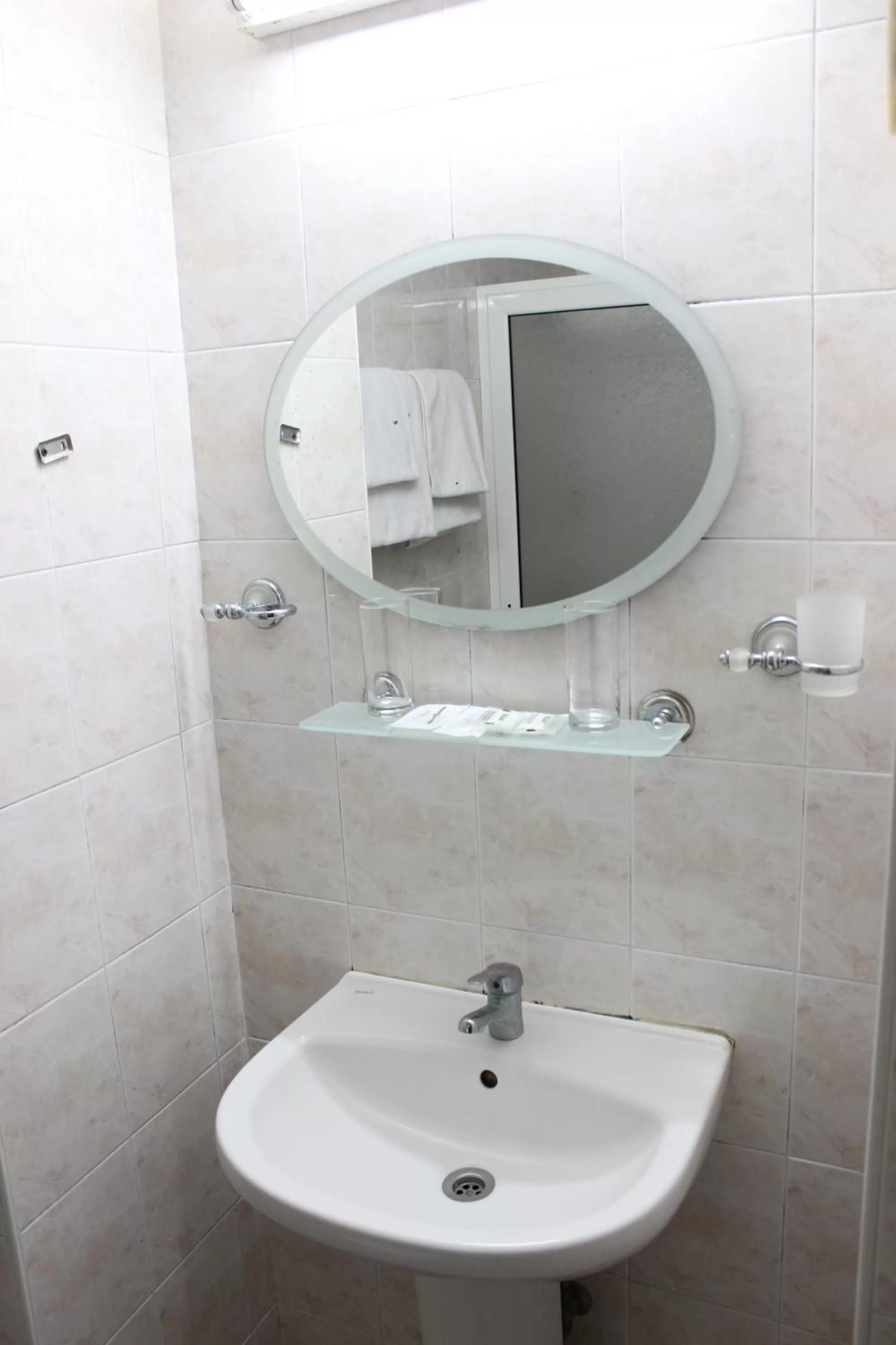 Bathroom in Hotel Svilena