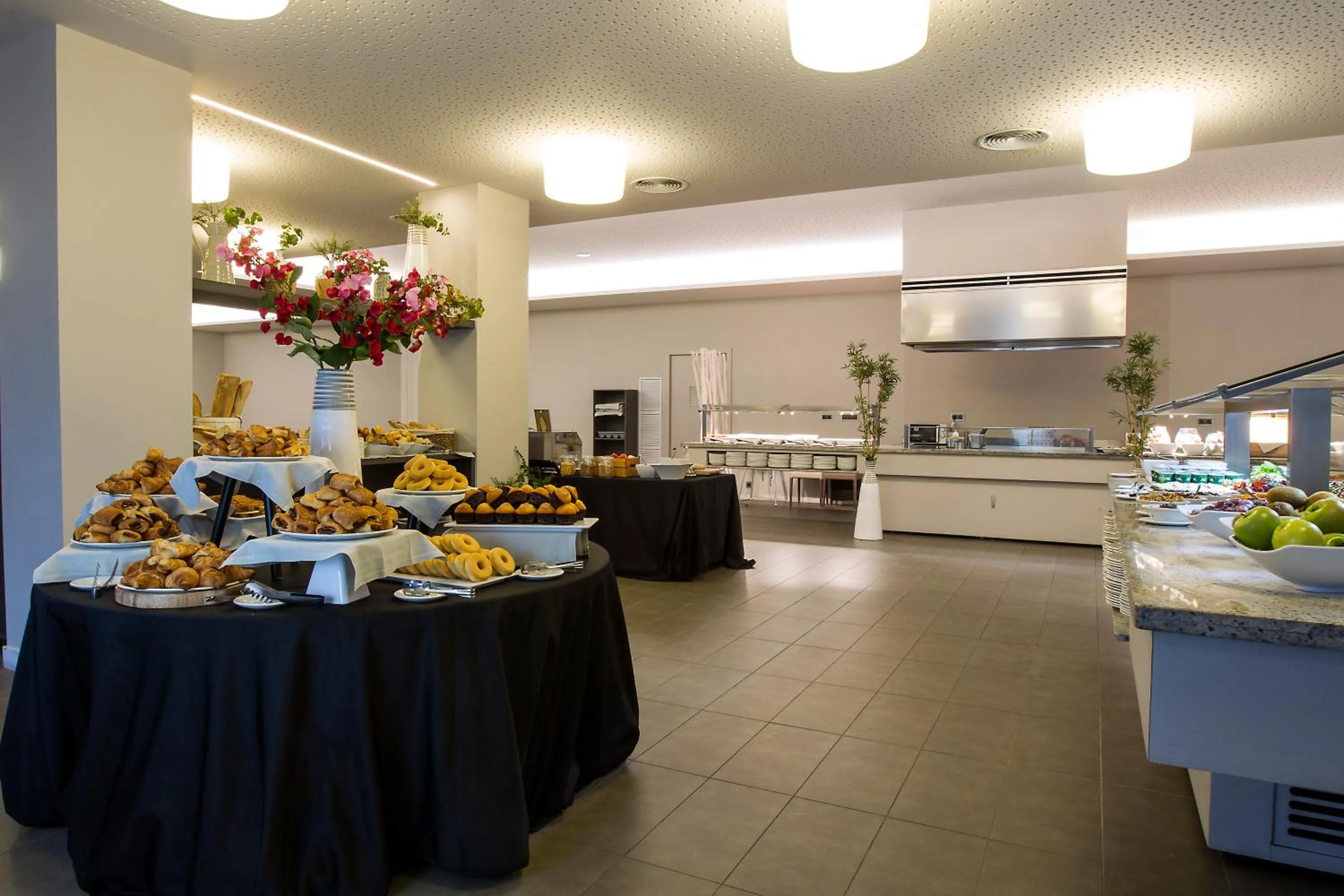 Buffet breakfast in Altafulla Mar Hotel