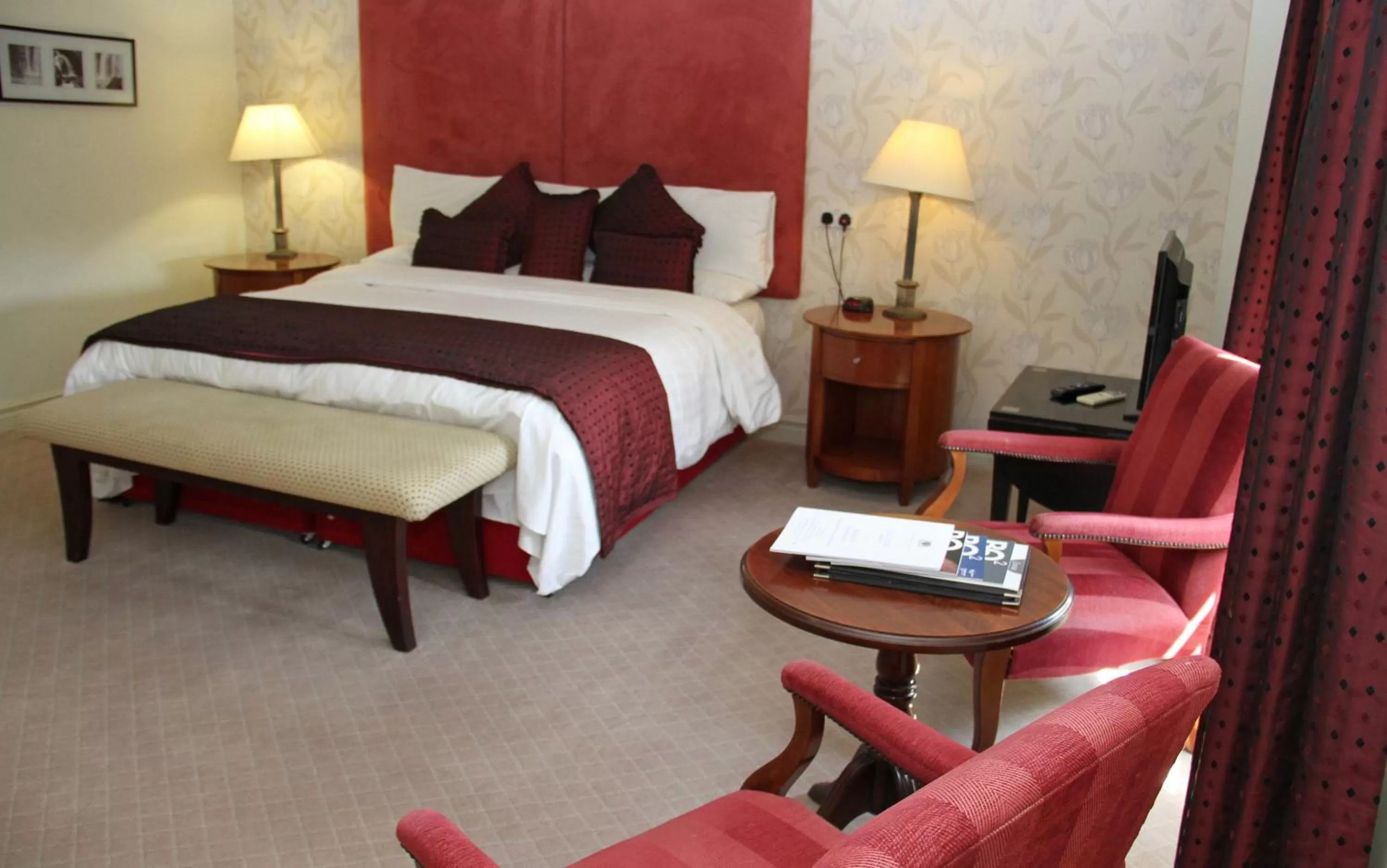 Bed in Honest Lawyer Hotel