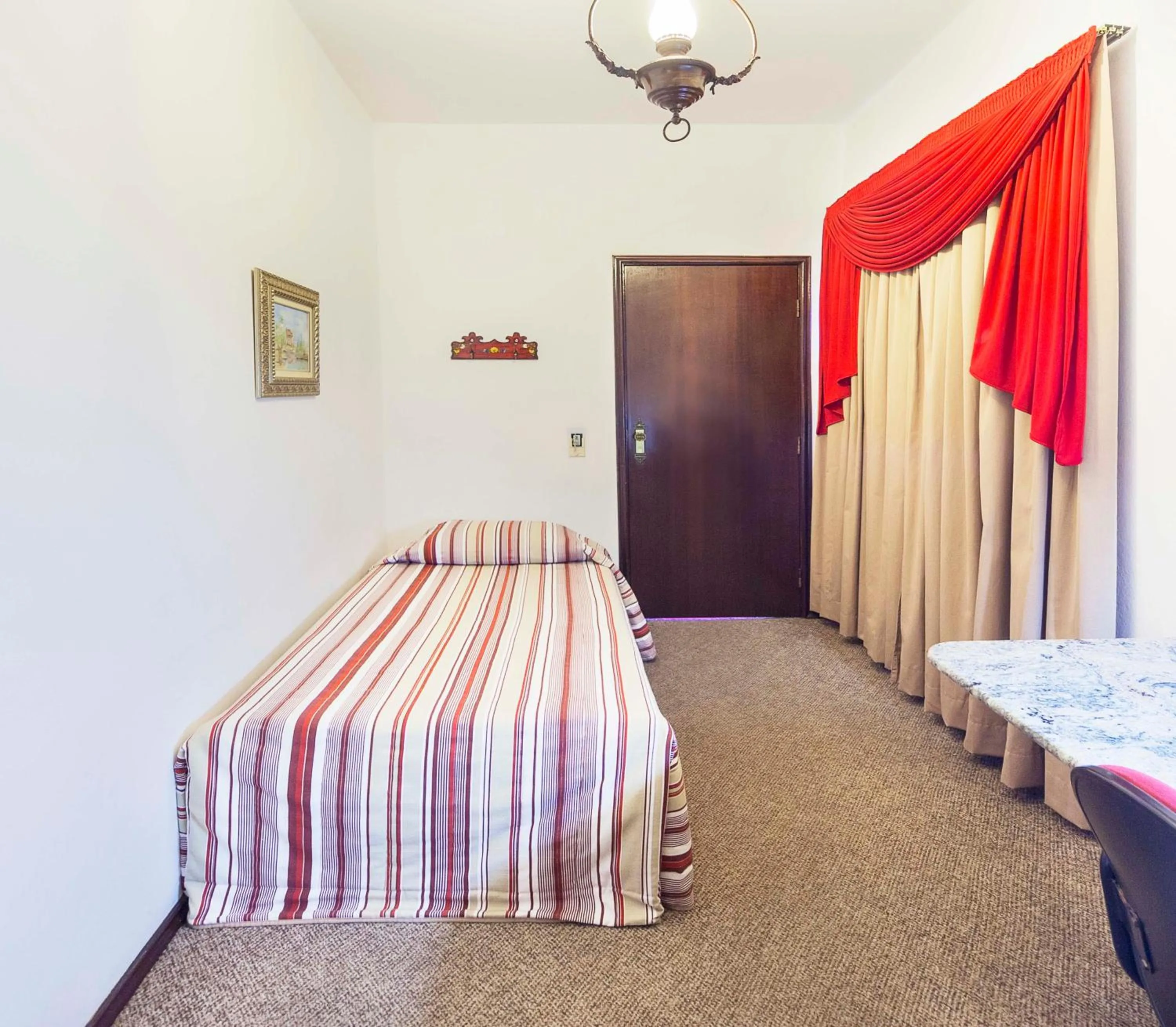 Bedroom, Bed in Hotel Tannenhof