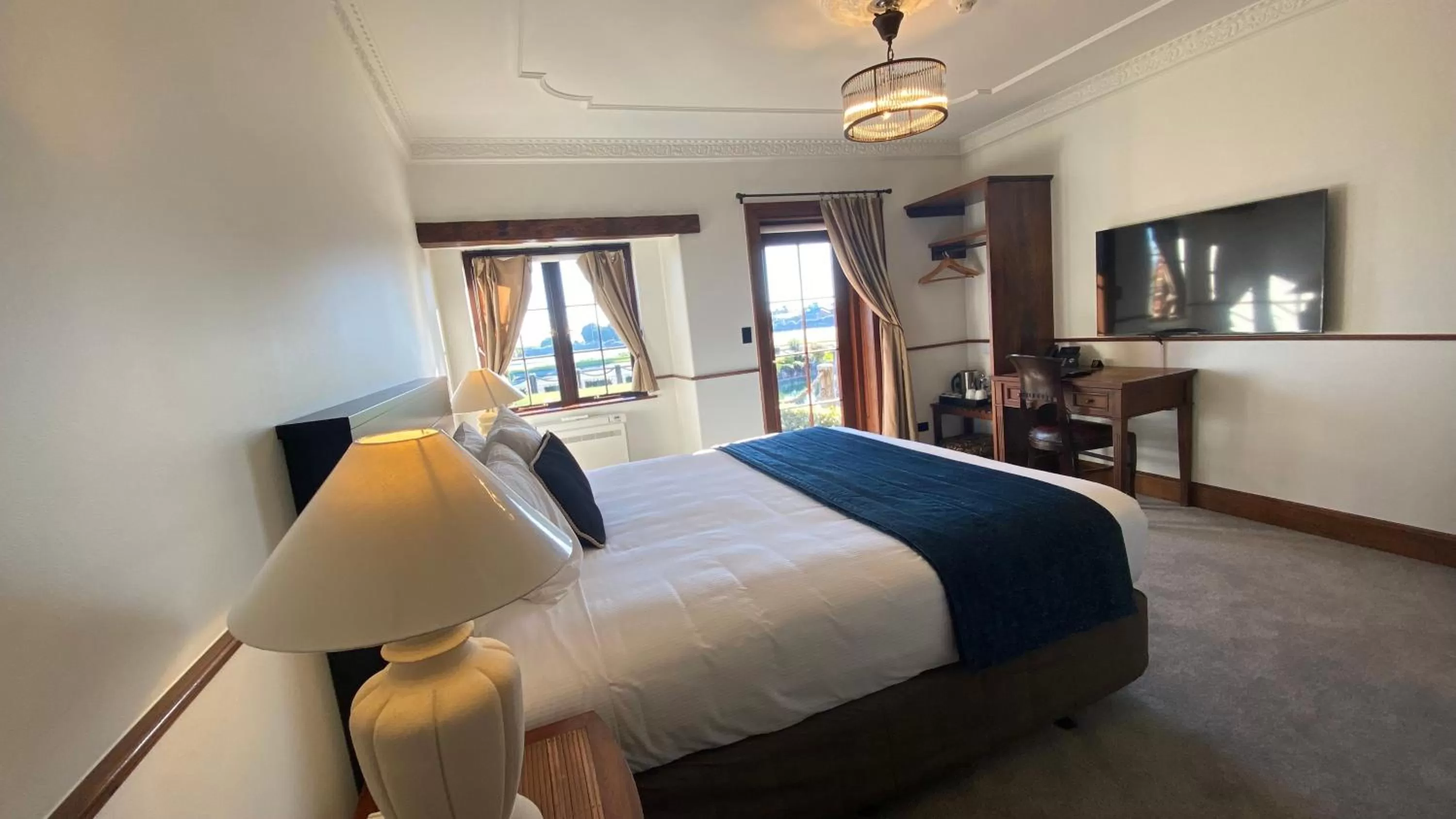 Bed in Grand Arden Monaco Nelson