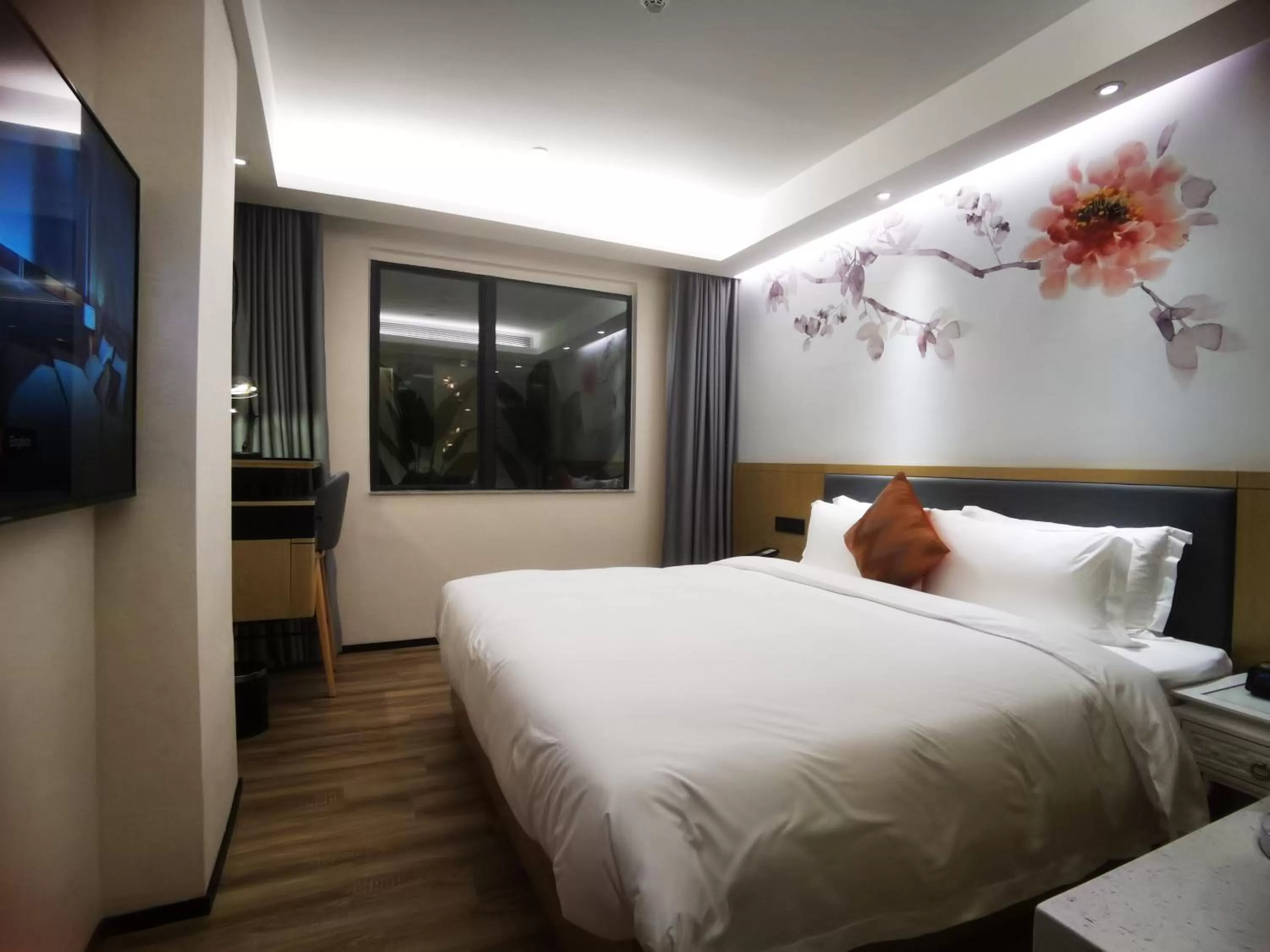 Photo of the whole room, Bed in Paco Hotel BeiJing Road Metro Guangzhou