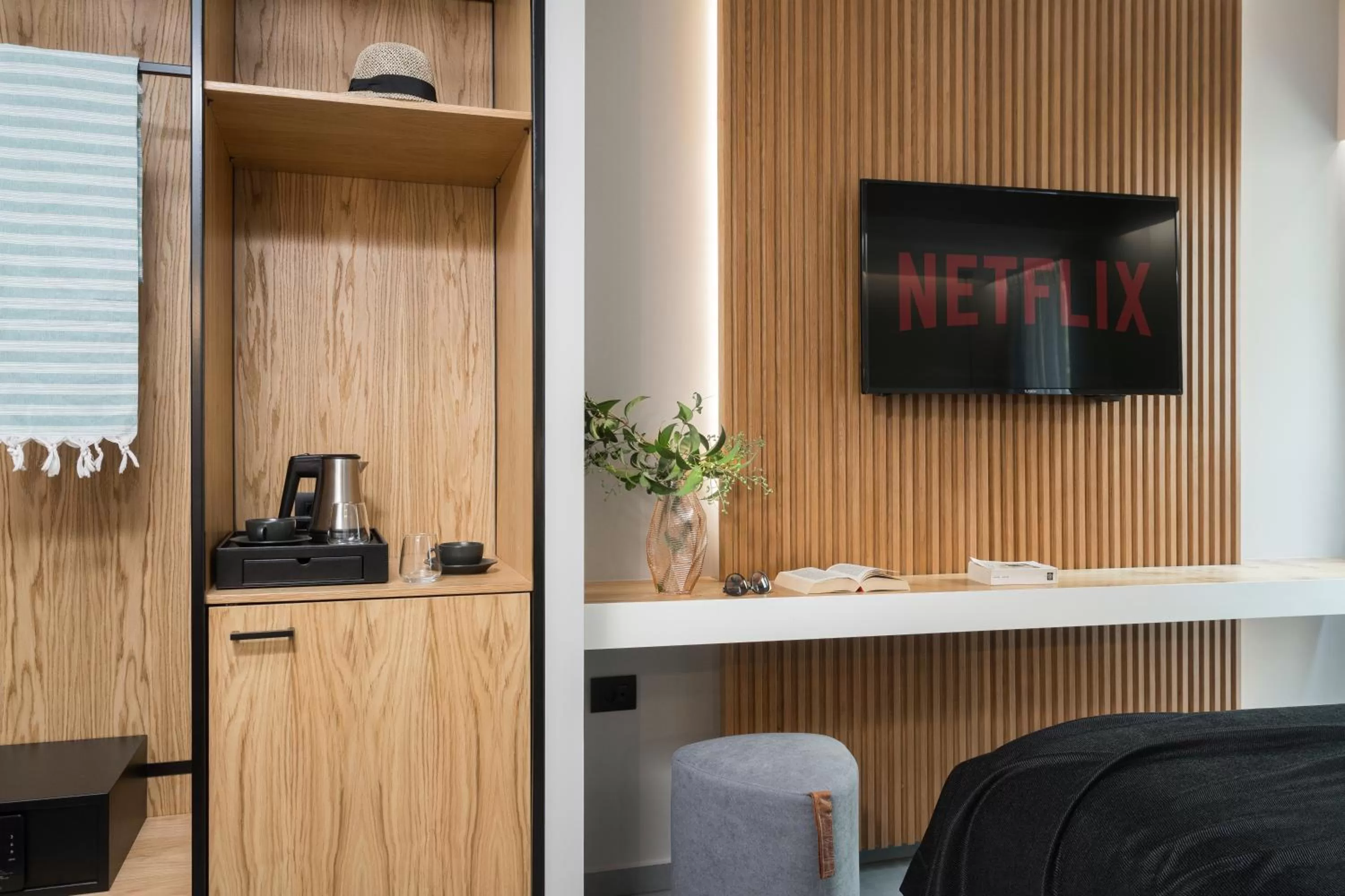 TV and multimedia in 11 Enteka Acropolis Suites