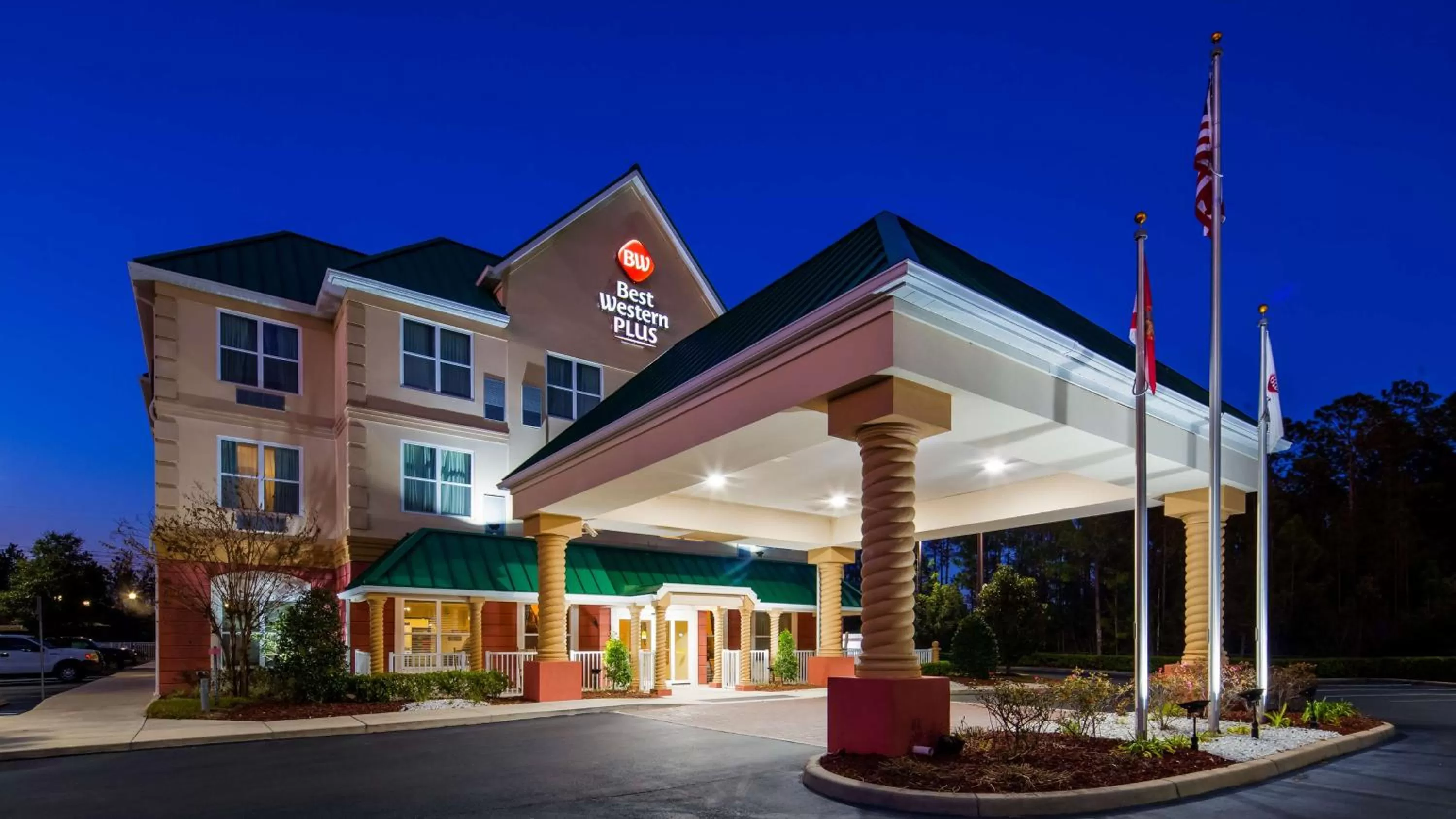 Best Western Plus First Coast Inn and Suites
