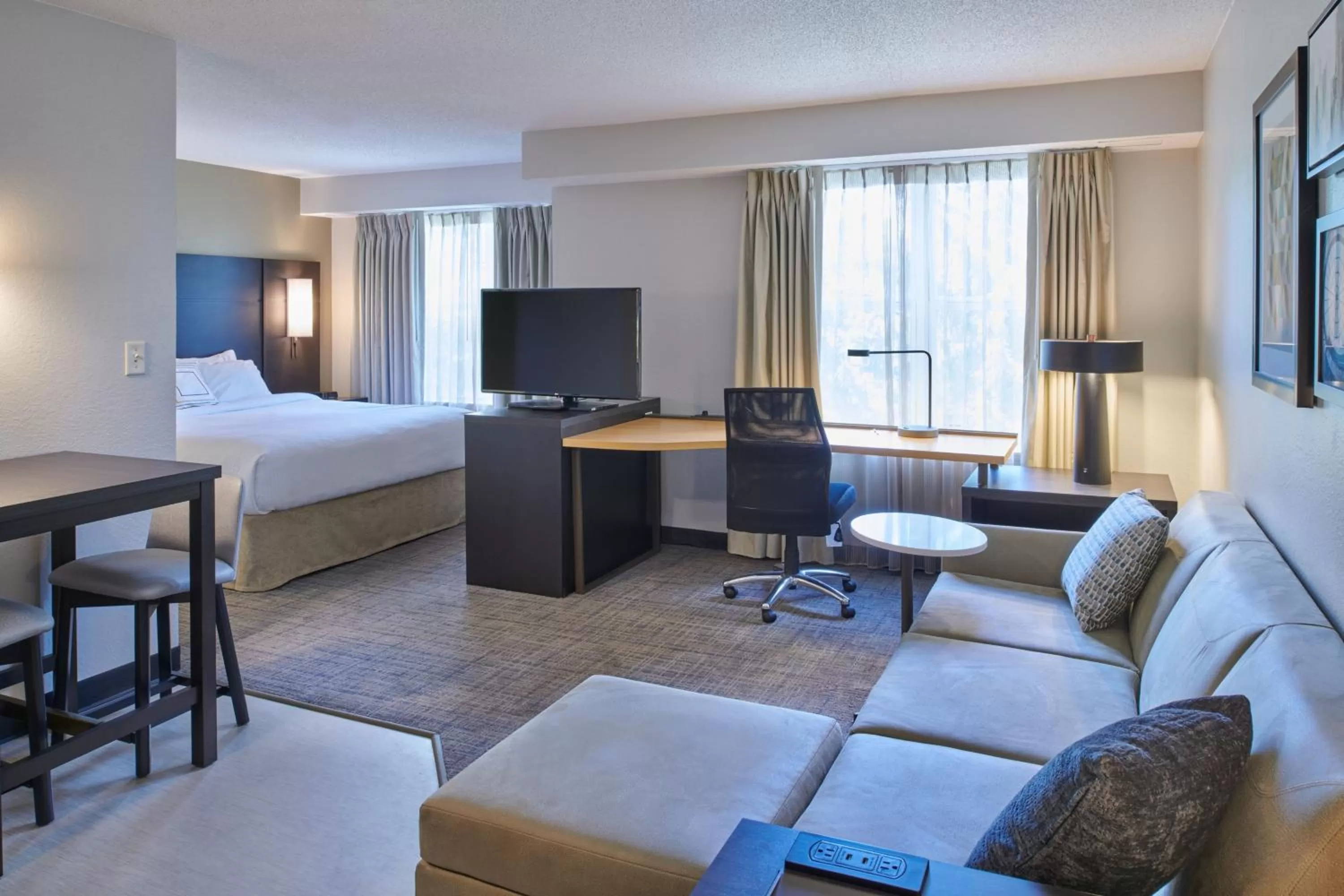 Photo of the whole room, Bed in Residence Inn by Marriott Detroit / Novi