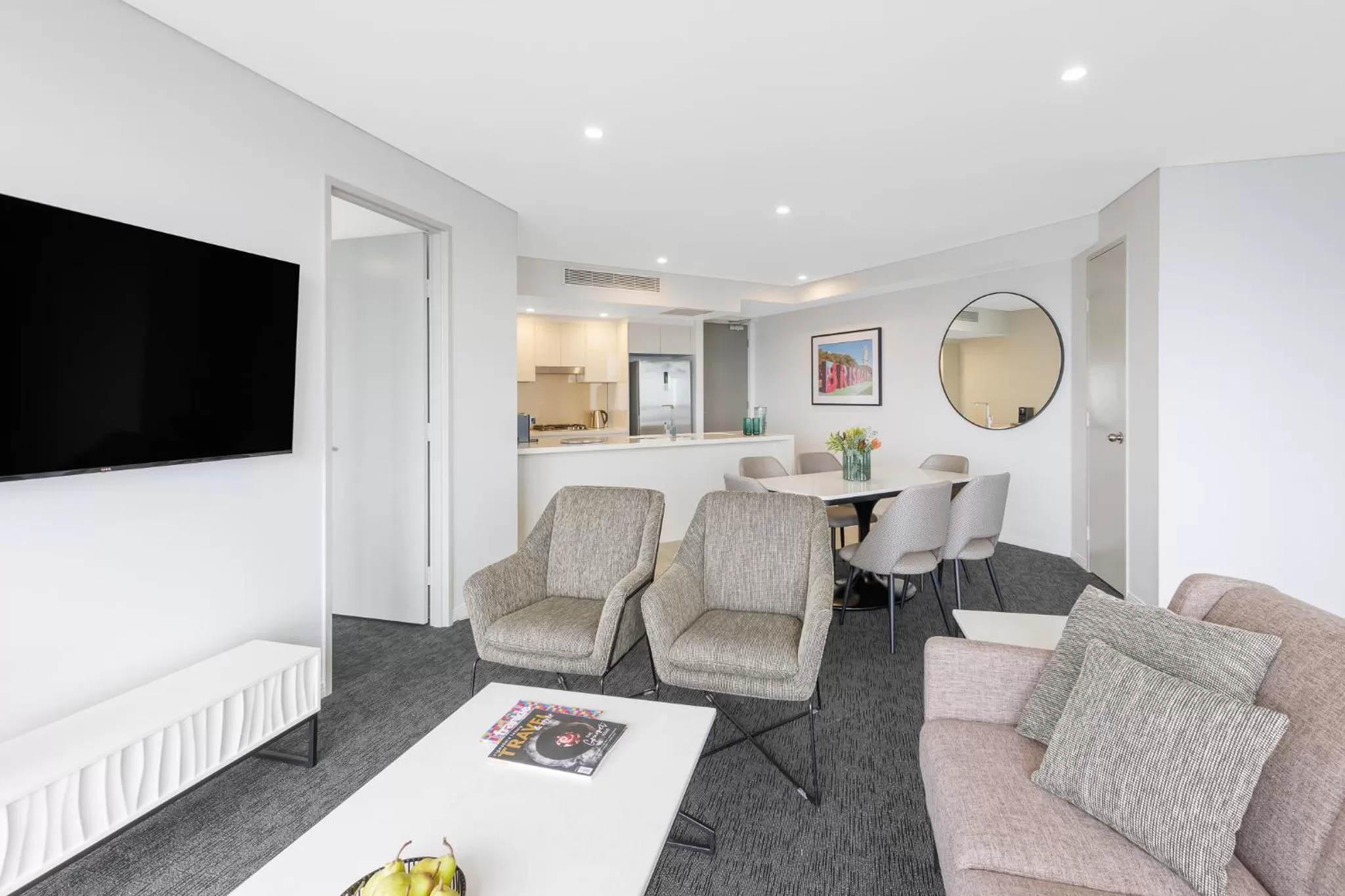 TV and multimedia in Meriton Suites Herschel Street, Brisbane