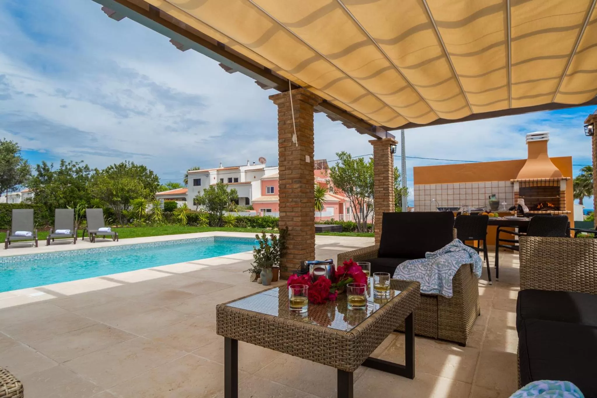 Balcony/Terrace in Colina da Lapa & Villas