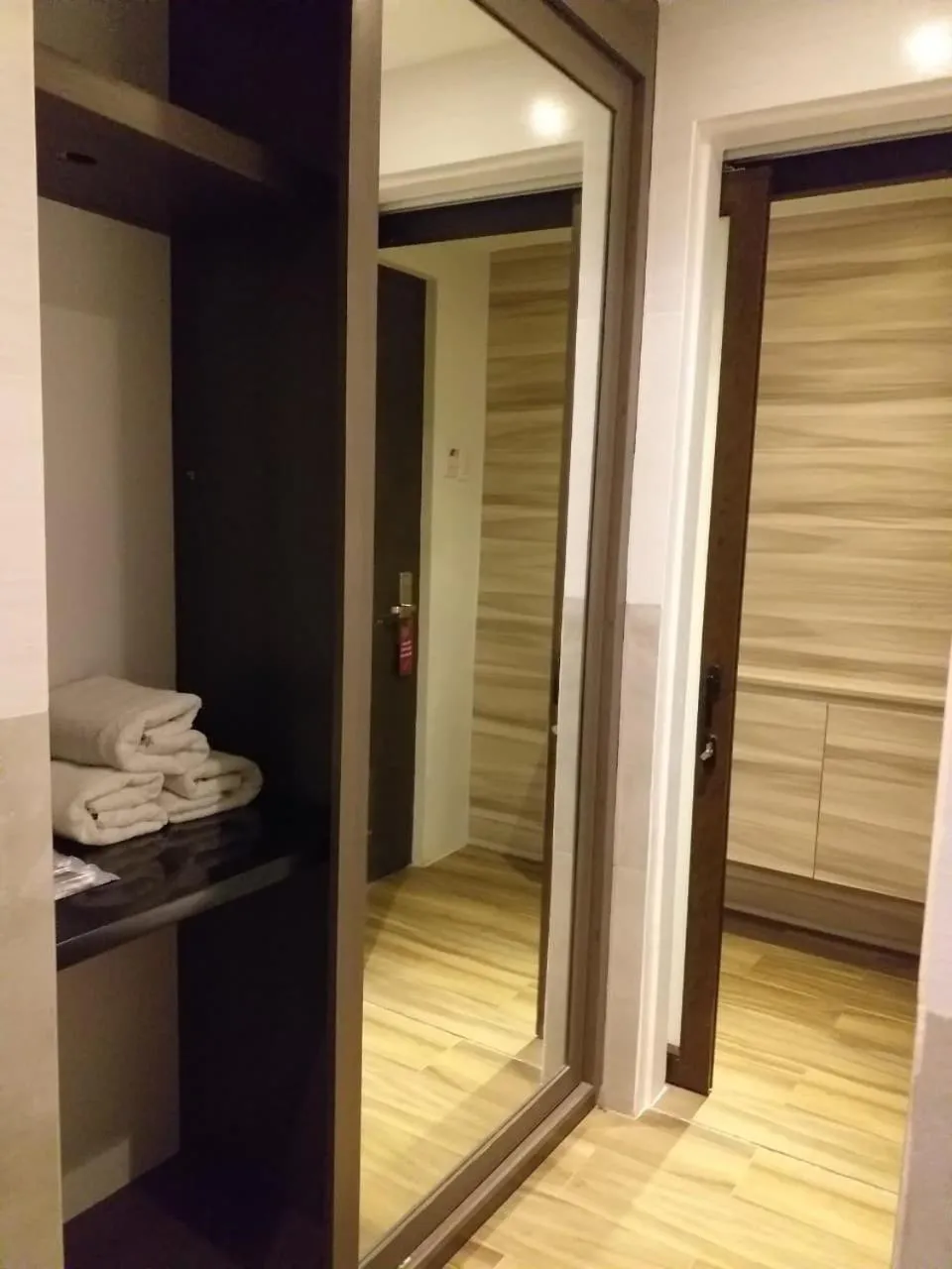 Shower in Mabolo Royal Hotel