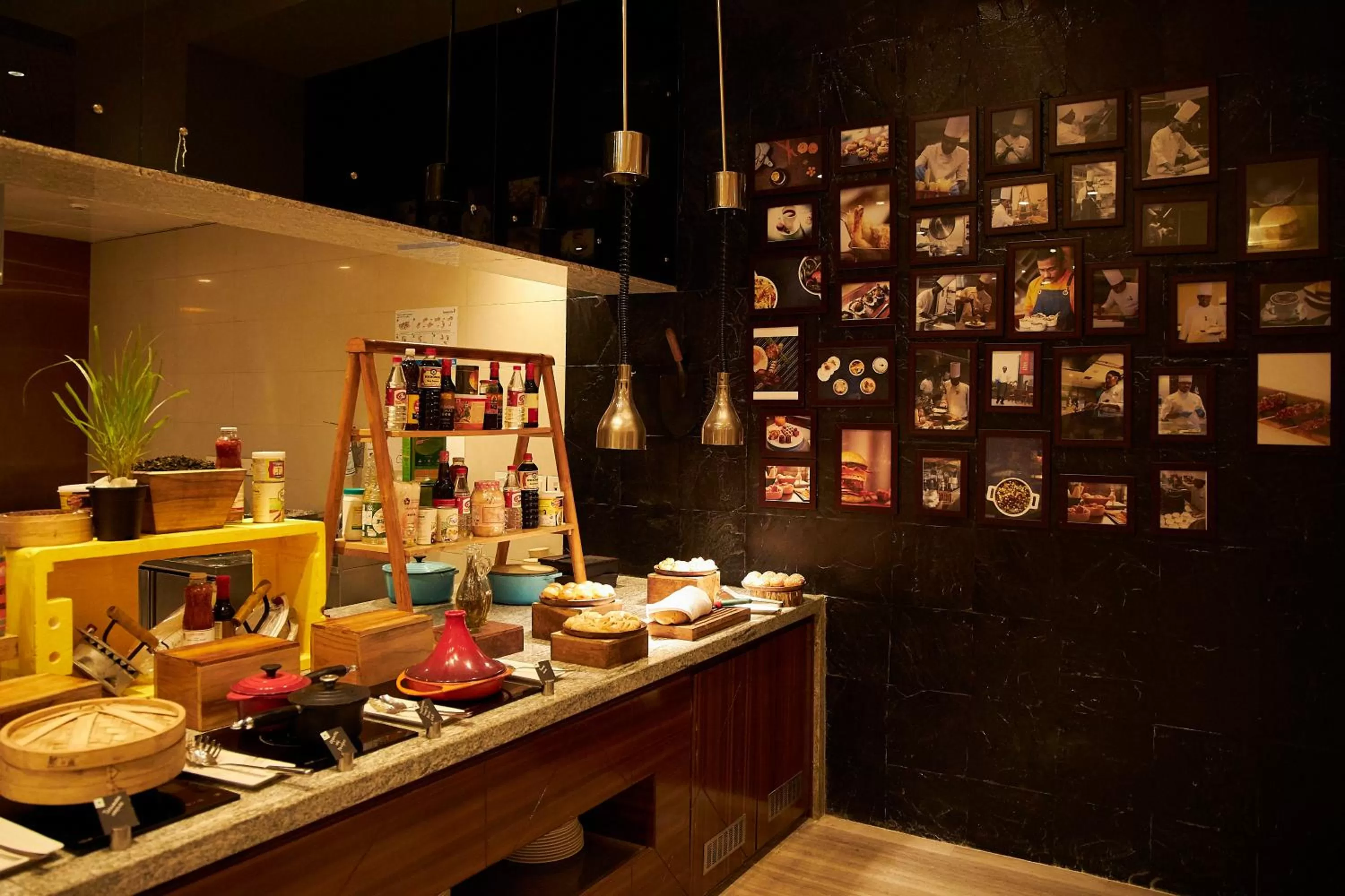 Restaurant/places to eat in Novotel Chennai OMR