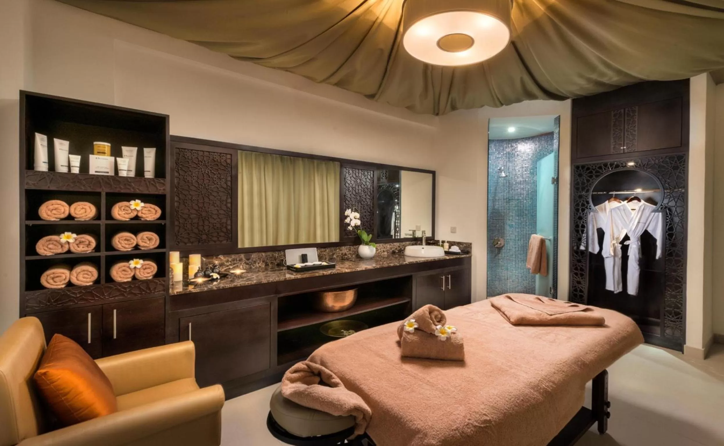 Massage in Bahi Ajman Palace Hotel