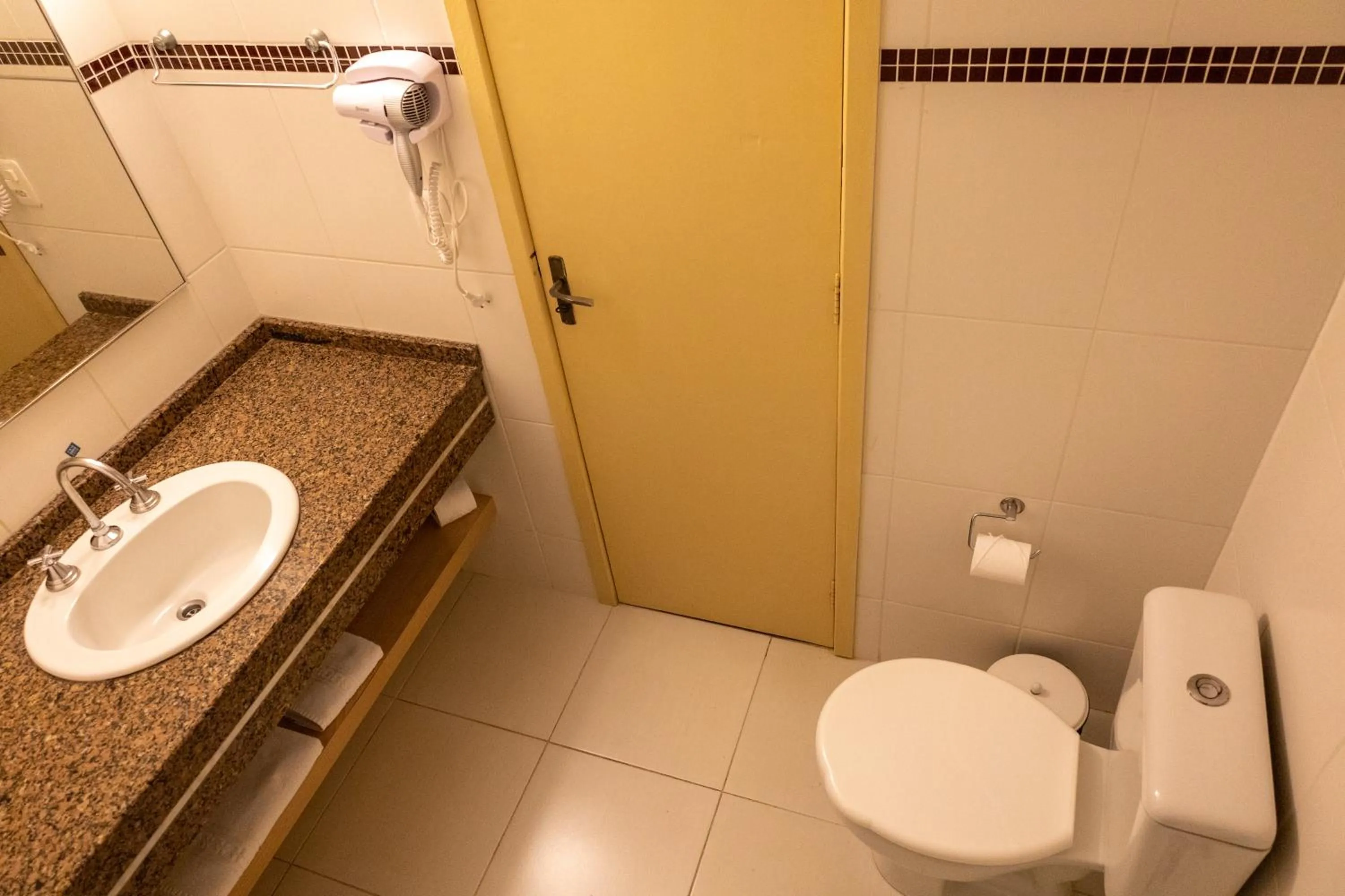 Bathroom in SJ Tour - San Juan Foz do Iguaçu