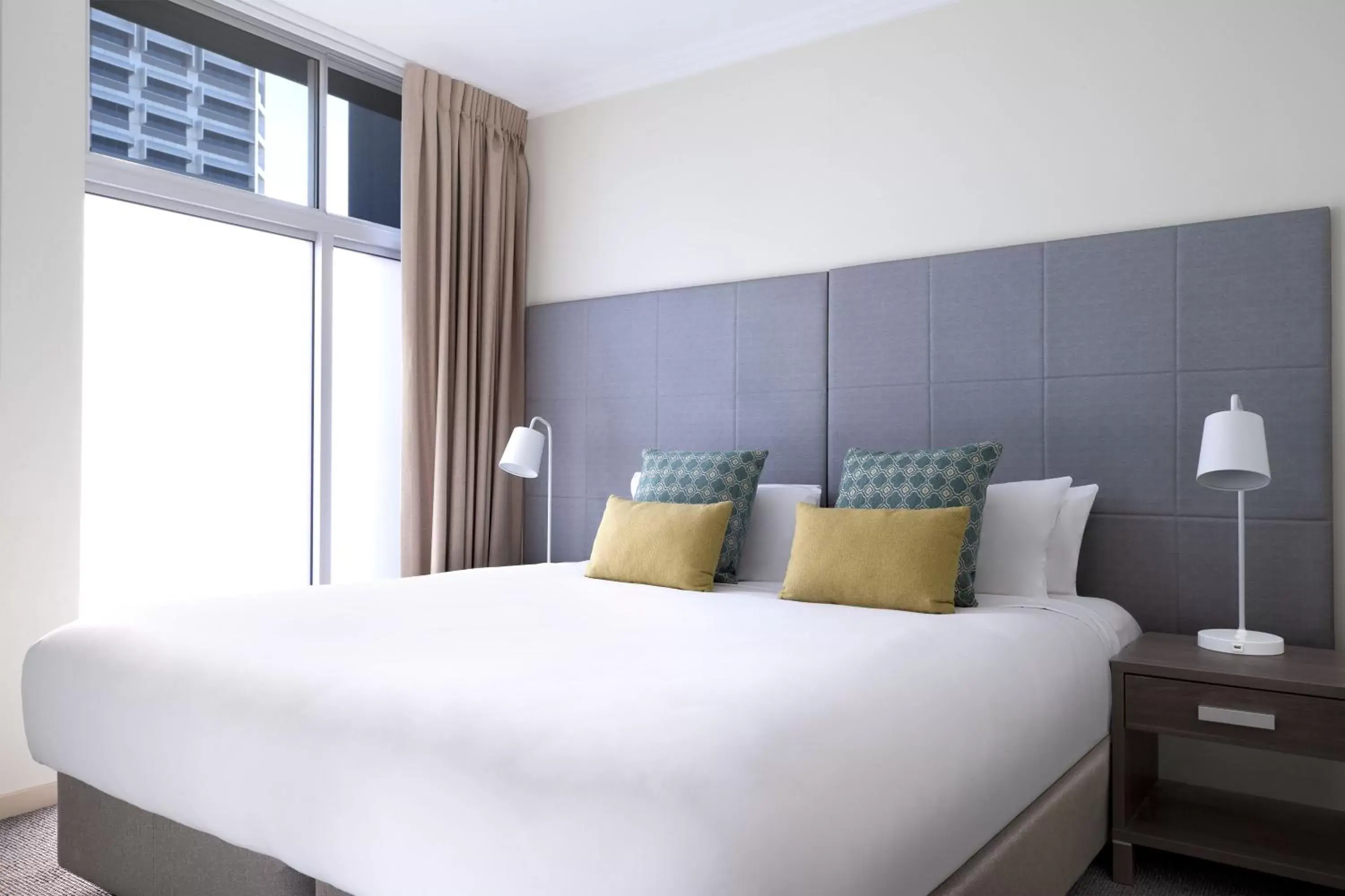 Standard One-Bedroom Apartment in Mantra on Mary Standard One-Bedroom Apartment in Mantra on Mary