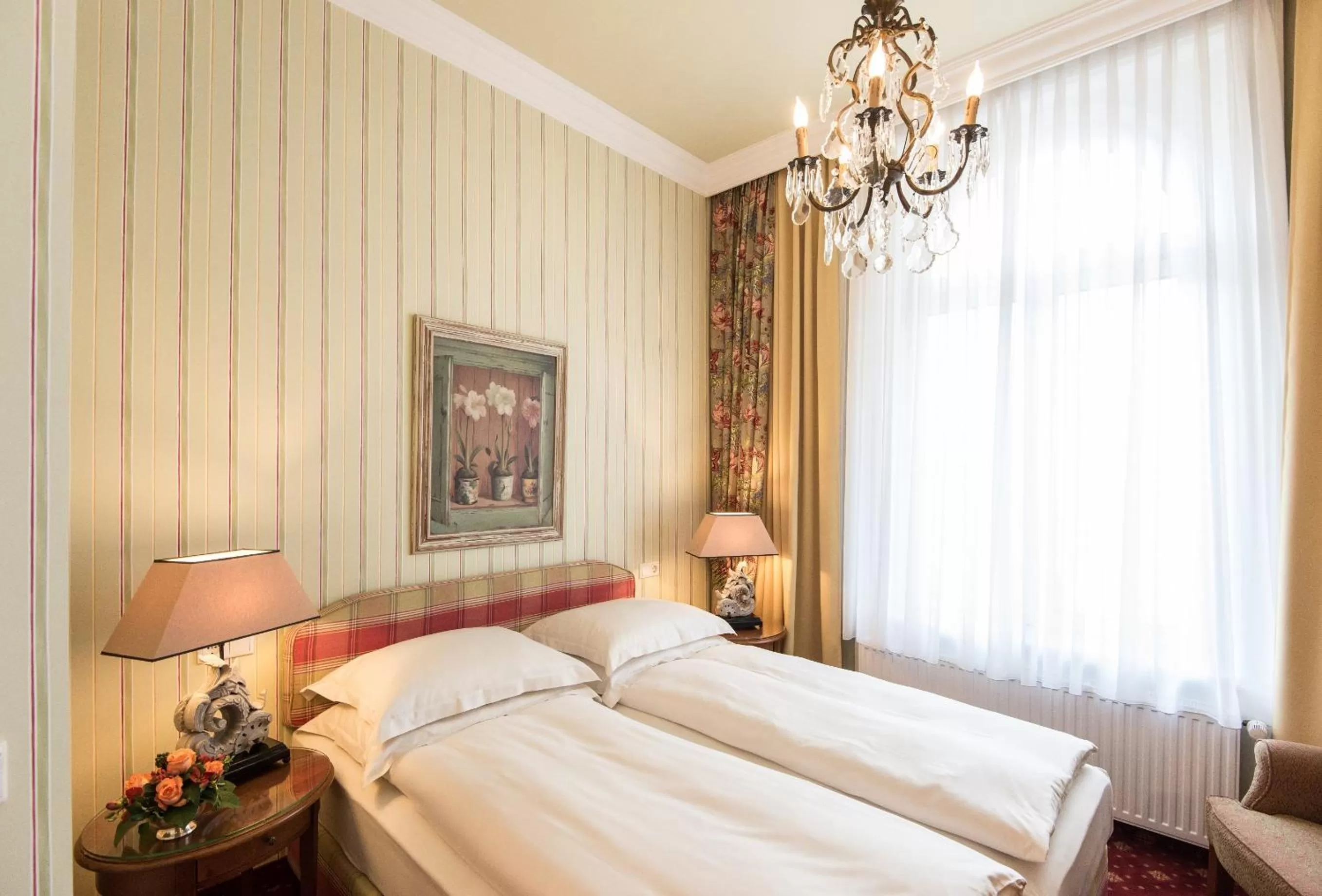 Photo of the whole room, Bed in Hotel City House