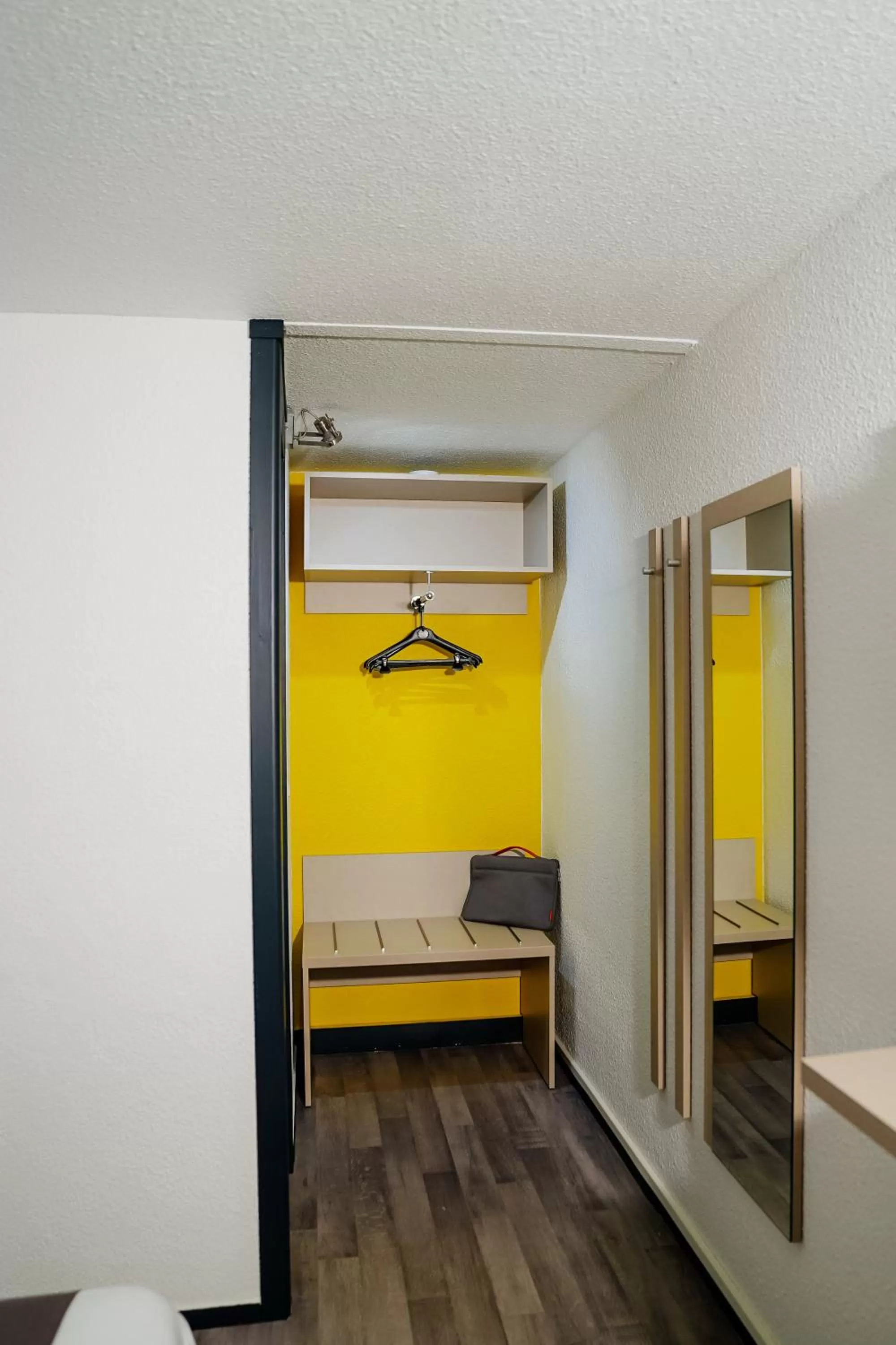 Area and facilities in Kyriad Lille - Roncq